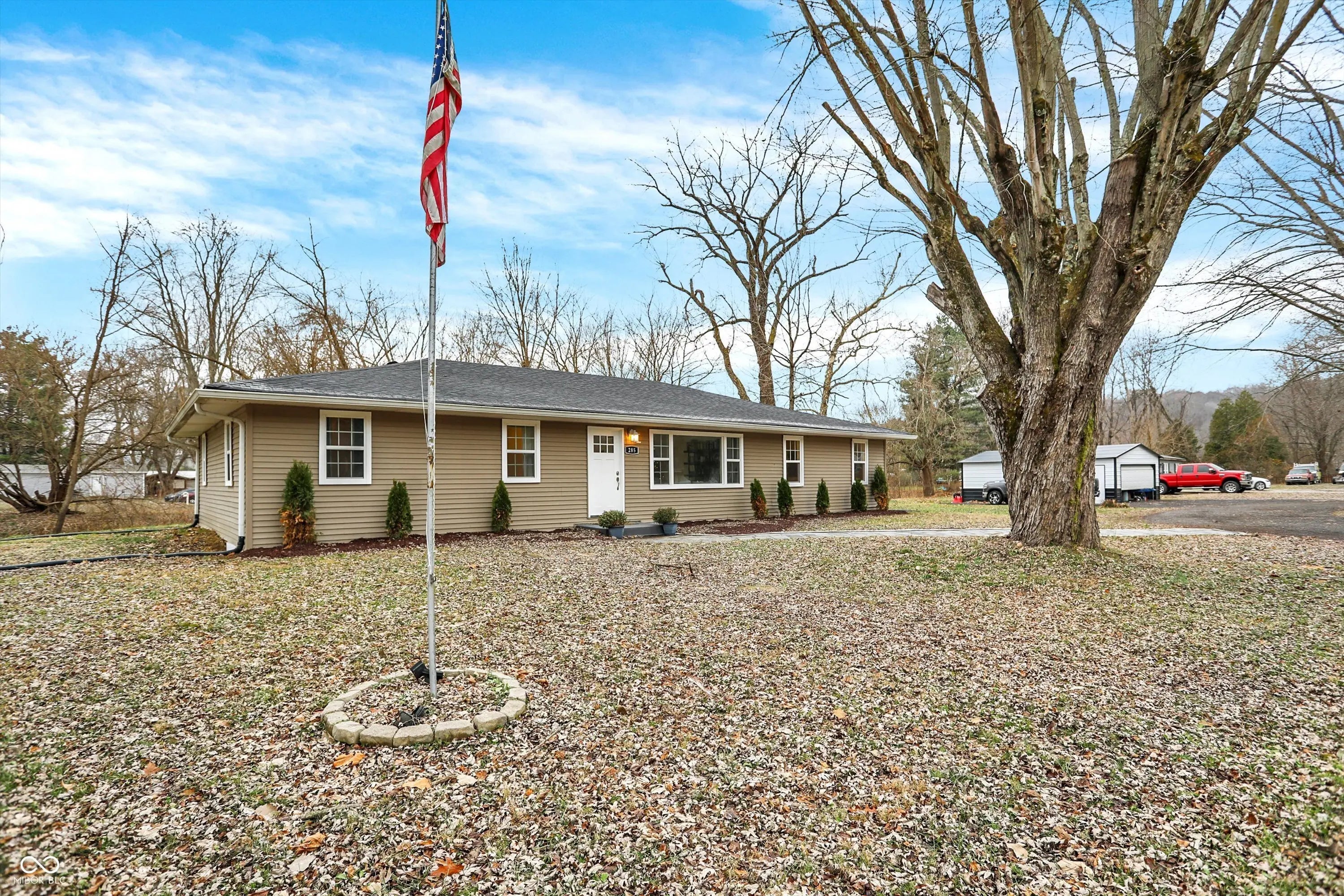 285 Robb Hill Road, Martinsville