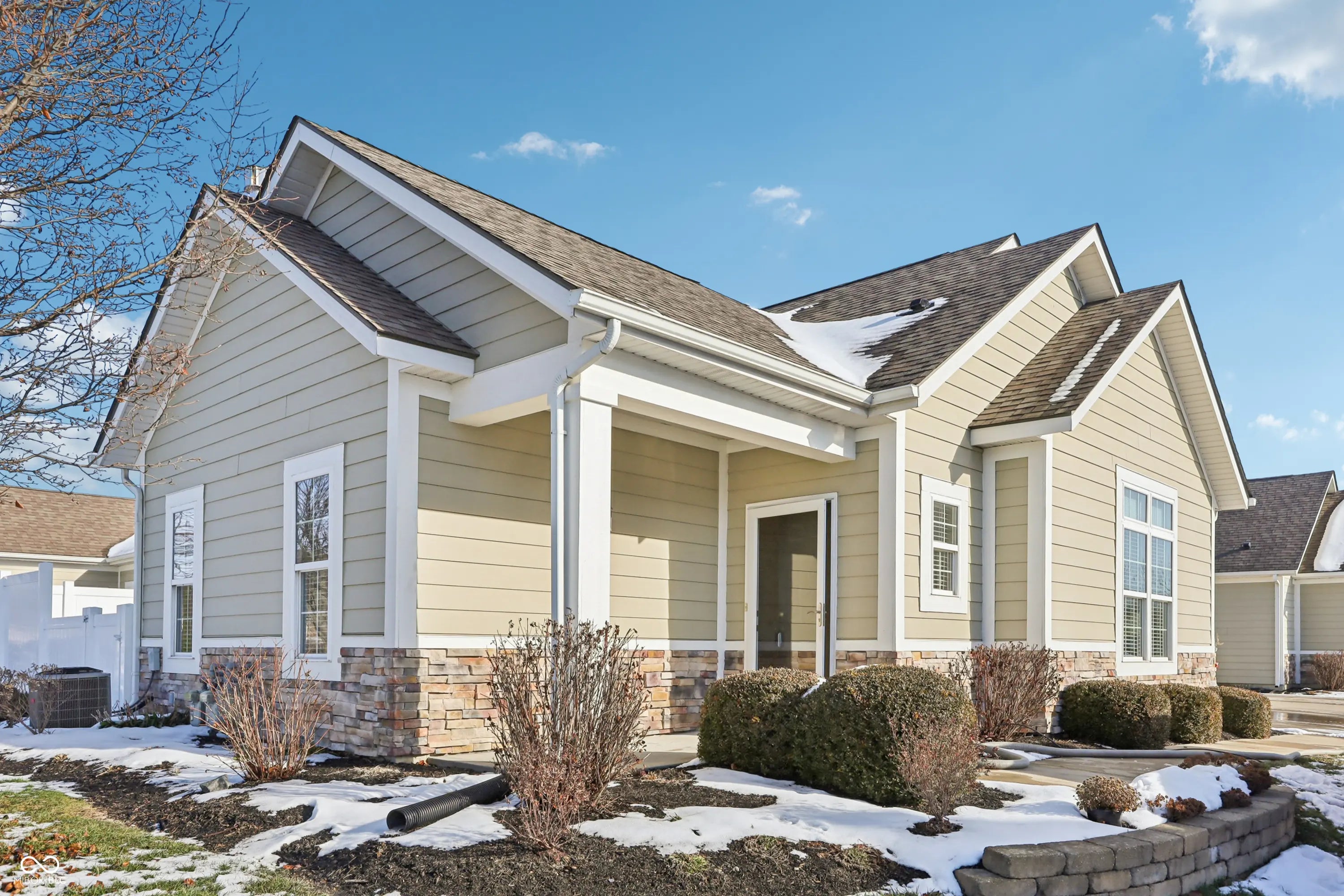 1091 Distinctive Way, Greenfield