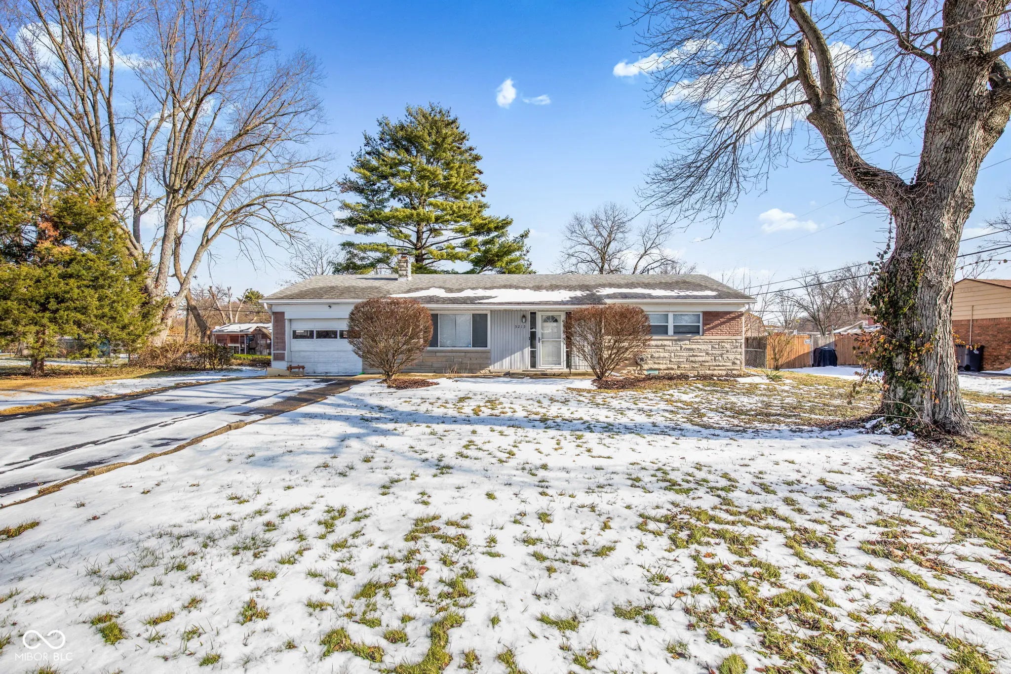 5215 Southdale Drive, Indianapolis