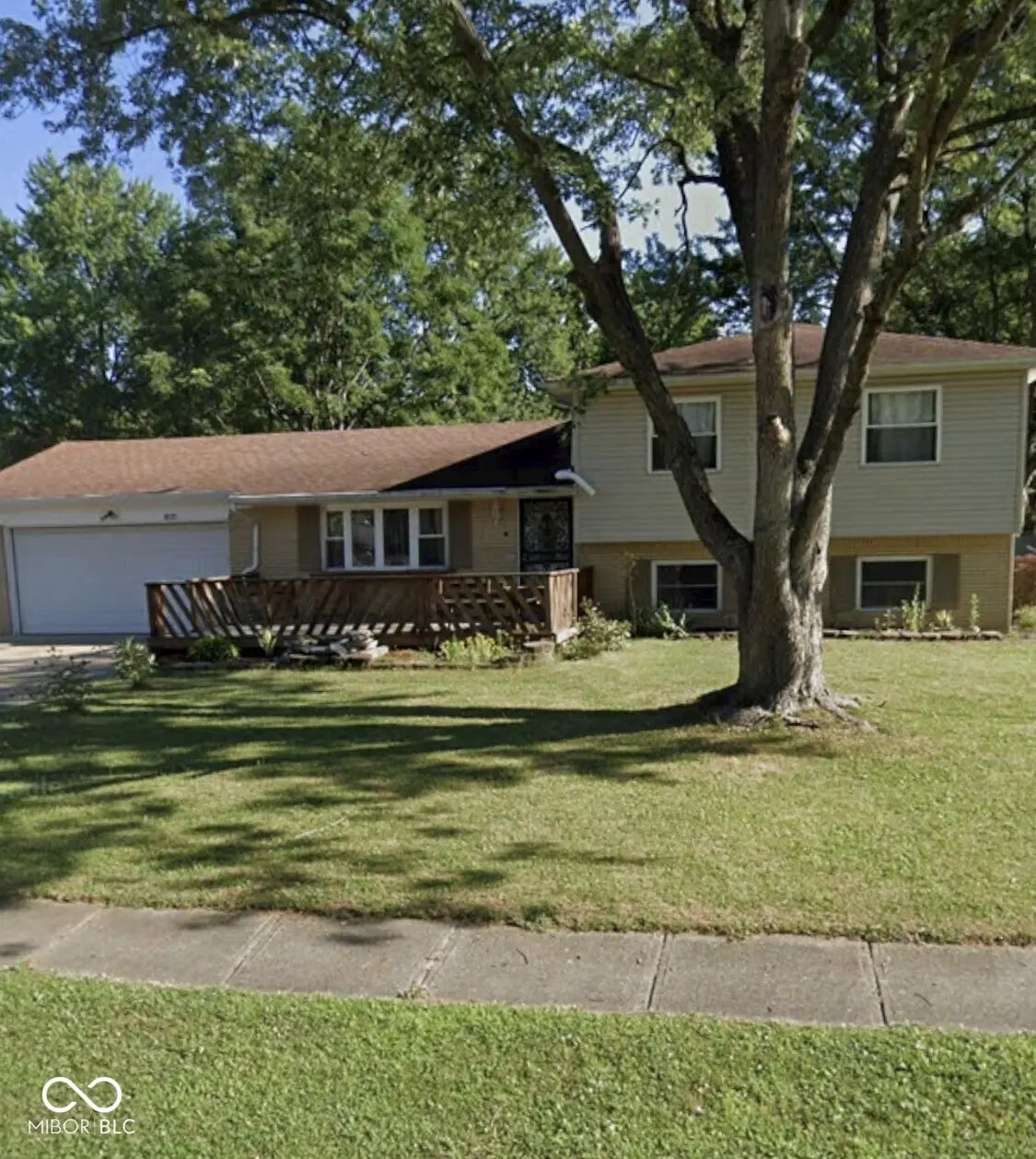 Photo of 9122 Broken Arrow Road Indianapolis, IN 46234