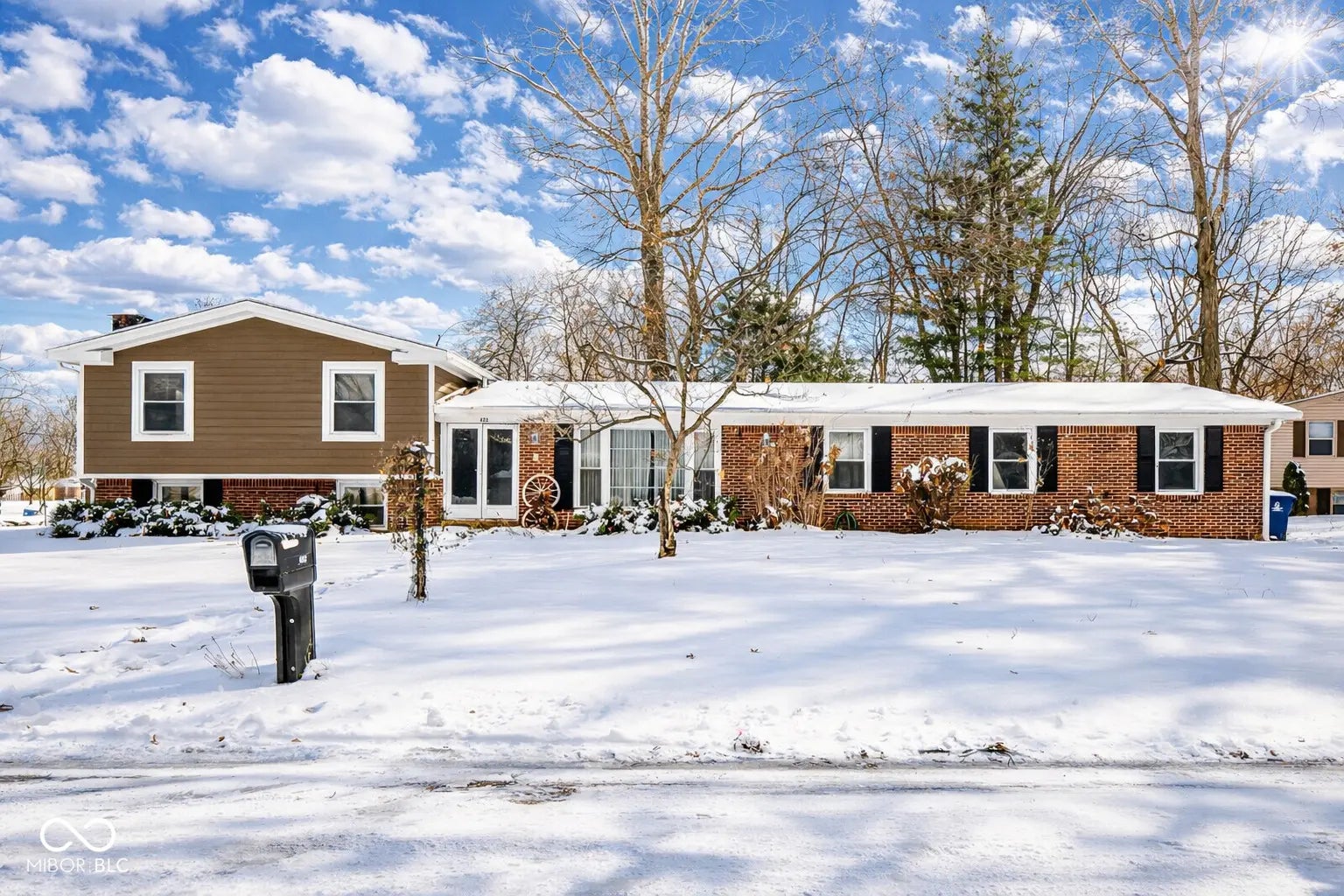 Photo of 402 Jenny Lane Carmel, IN 46032