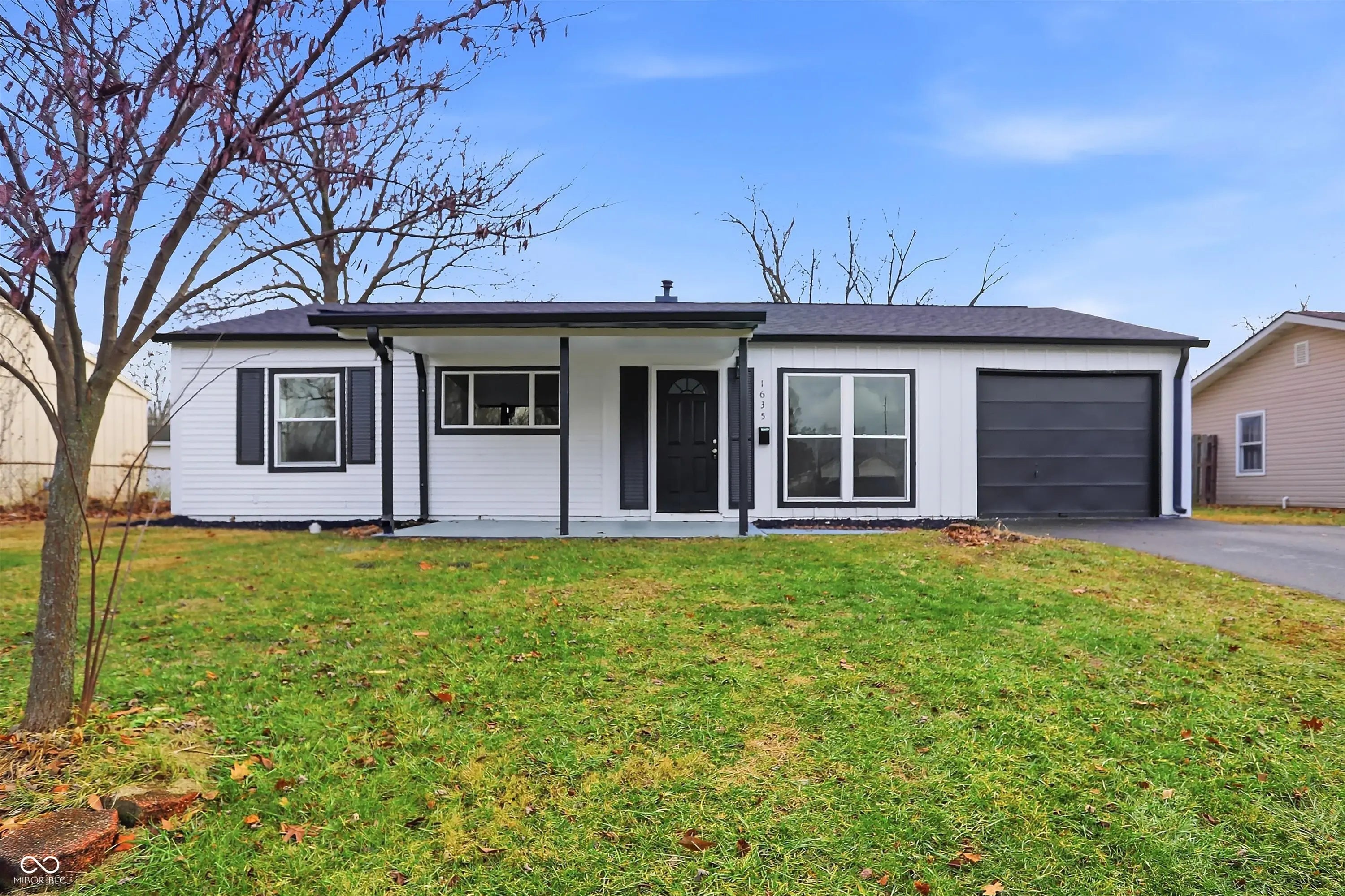 Photo of 1635 Woodland Drive Noblesville, IN 46060