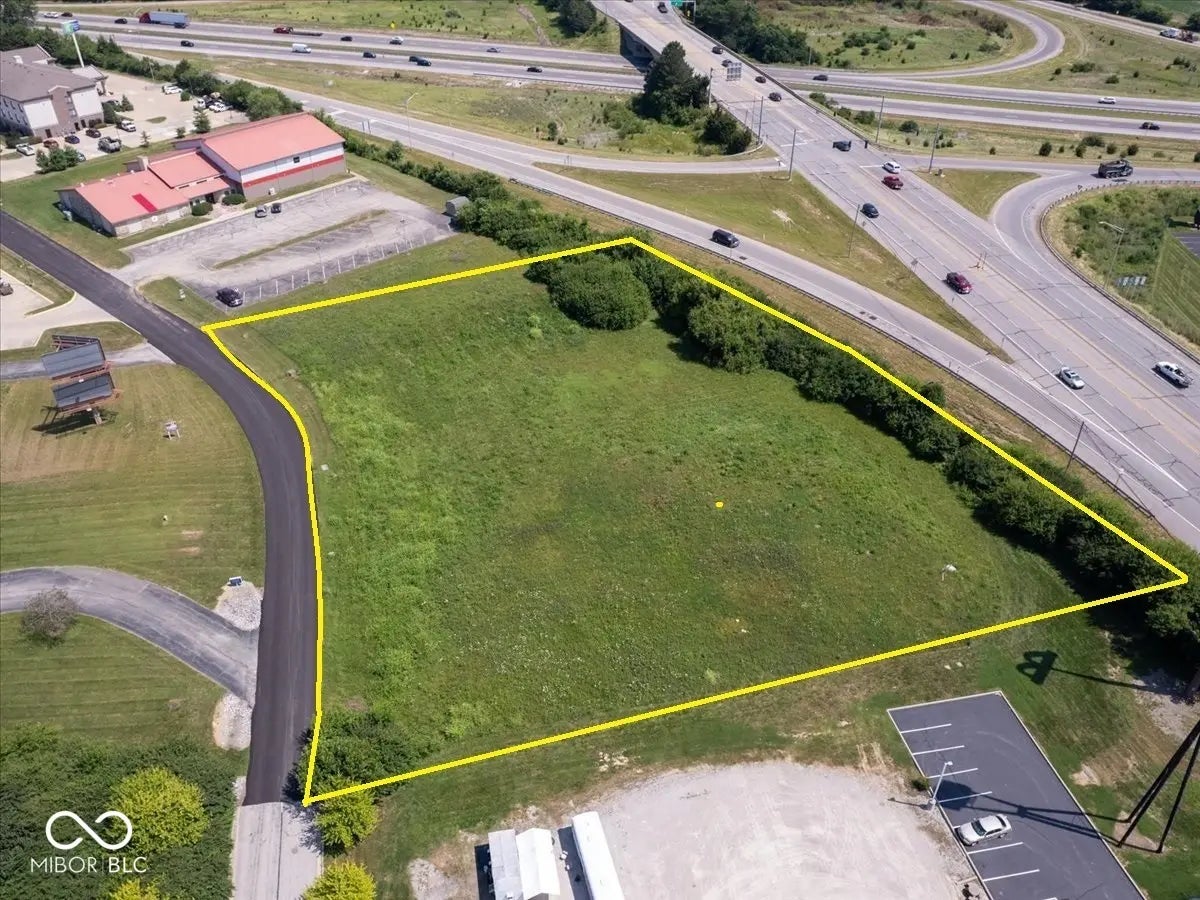 Photo of 22 Rampart West Road Shelbyville, IN 46176