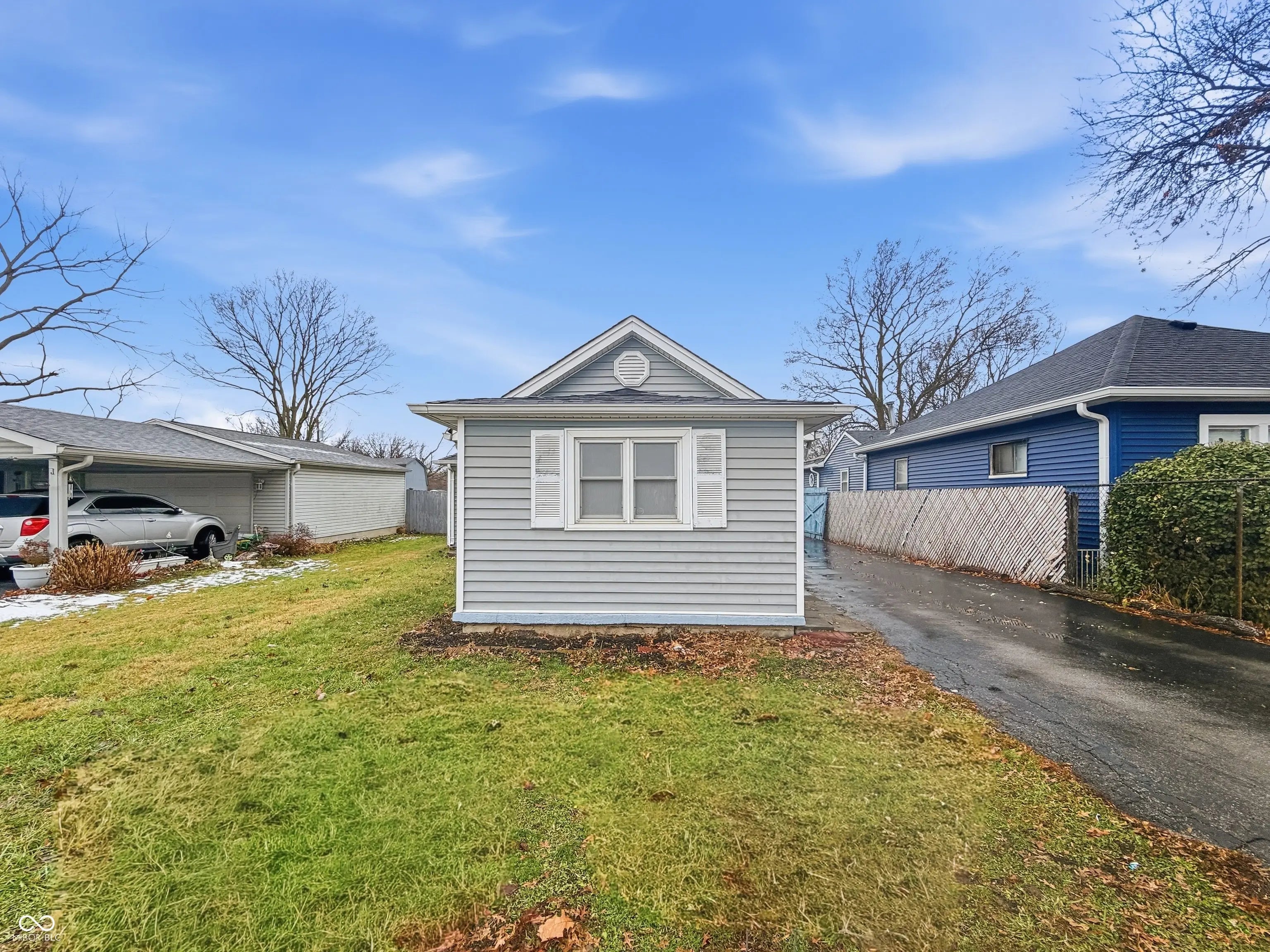 Photo of 882 Collier Street Indianapolis, IN 46241