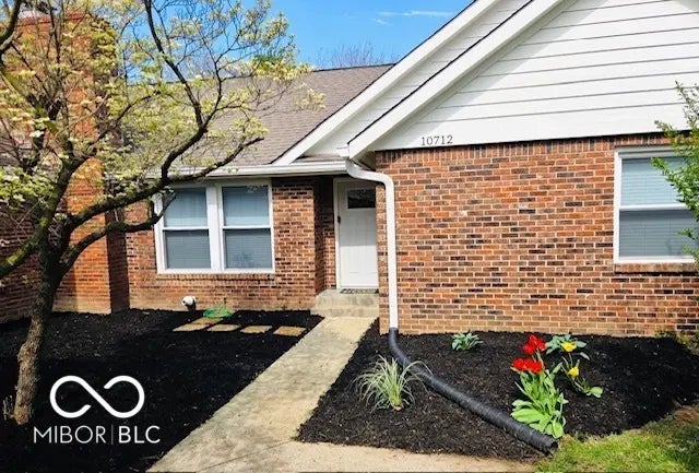 10712 Downing Street, Carmel