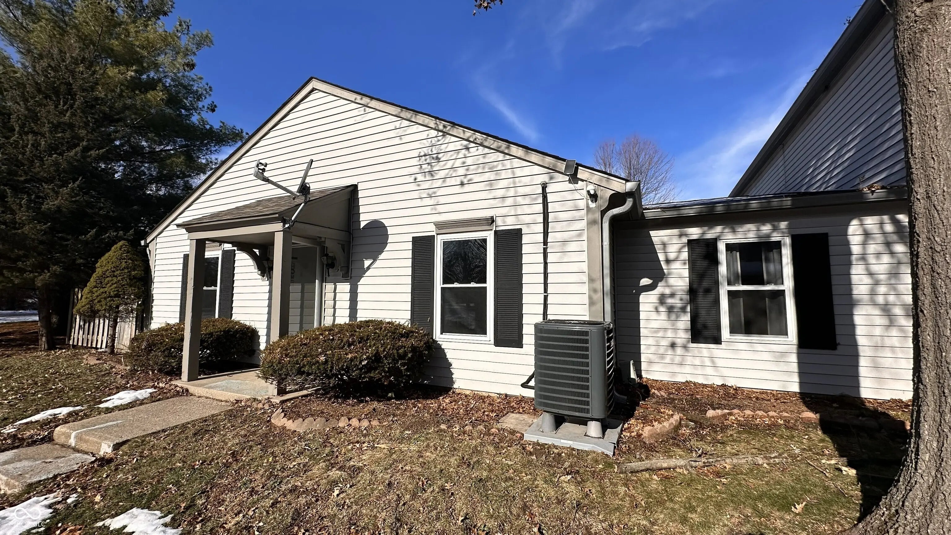 5938 Deerwood Court, Indianapolis