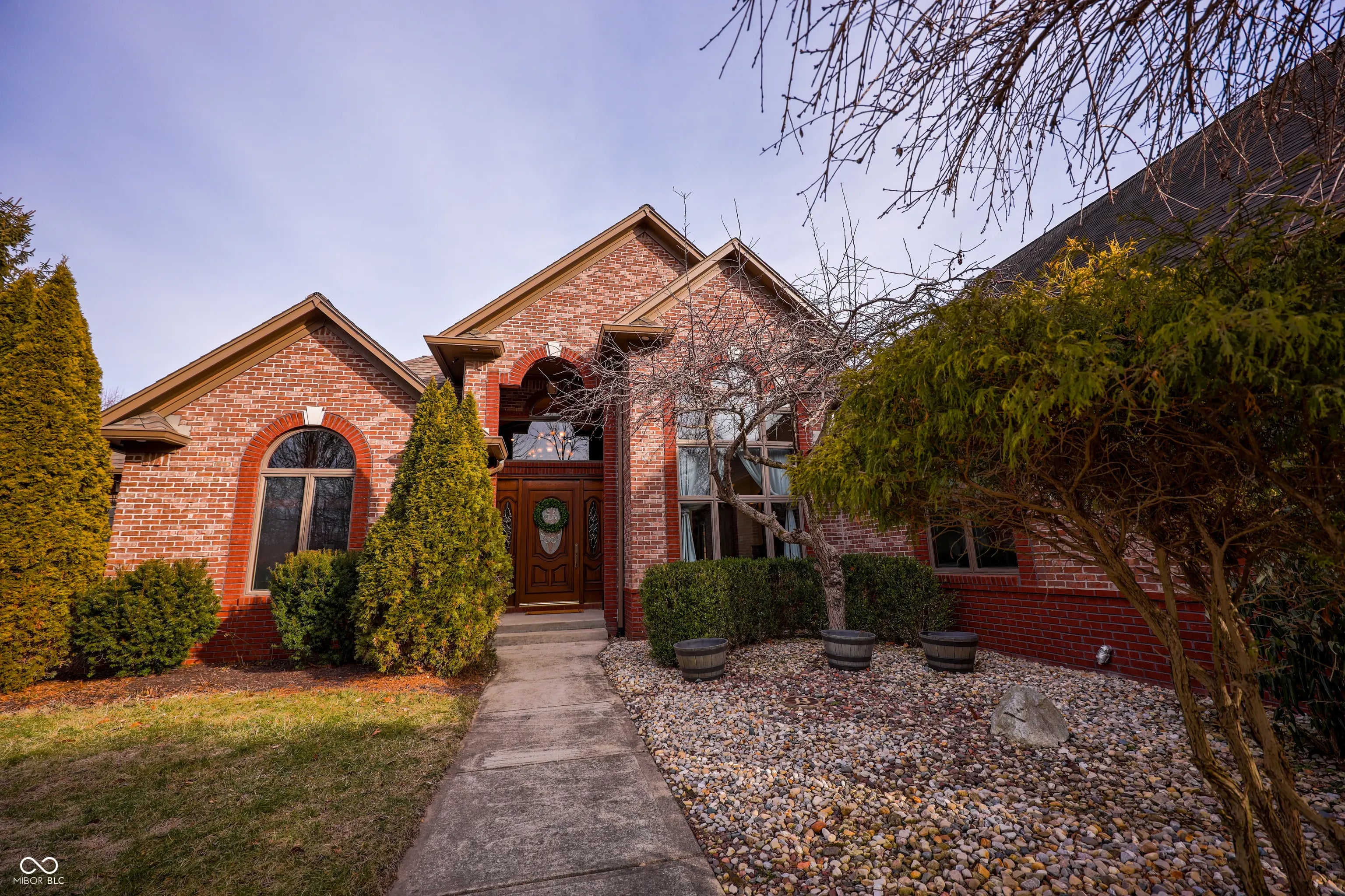 1929 Willow Bend Court, Avon