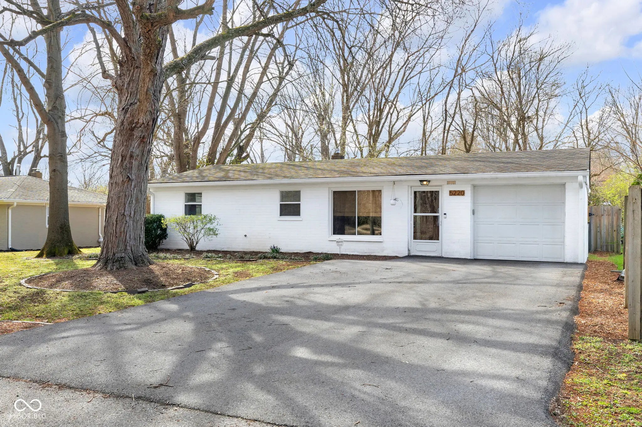 Photo of 5220 Sunny Meade Lane Indianapolis, IN 46208