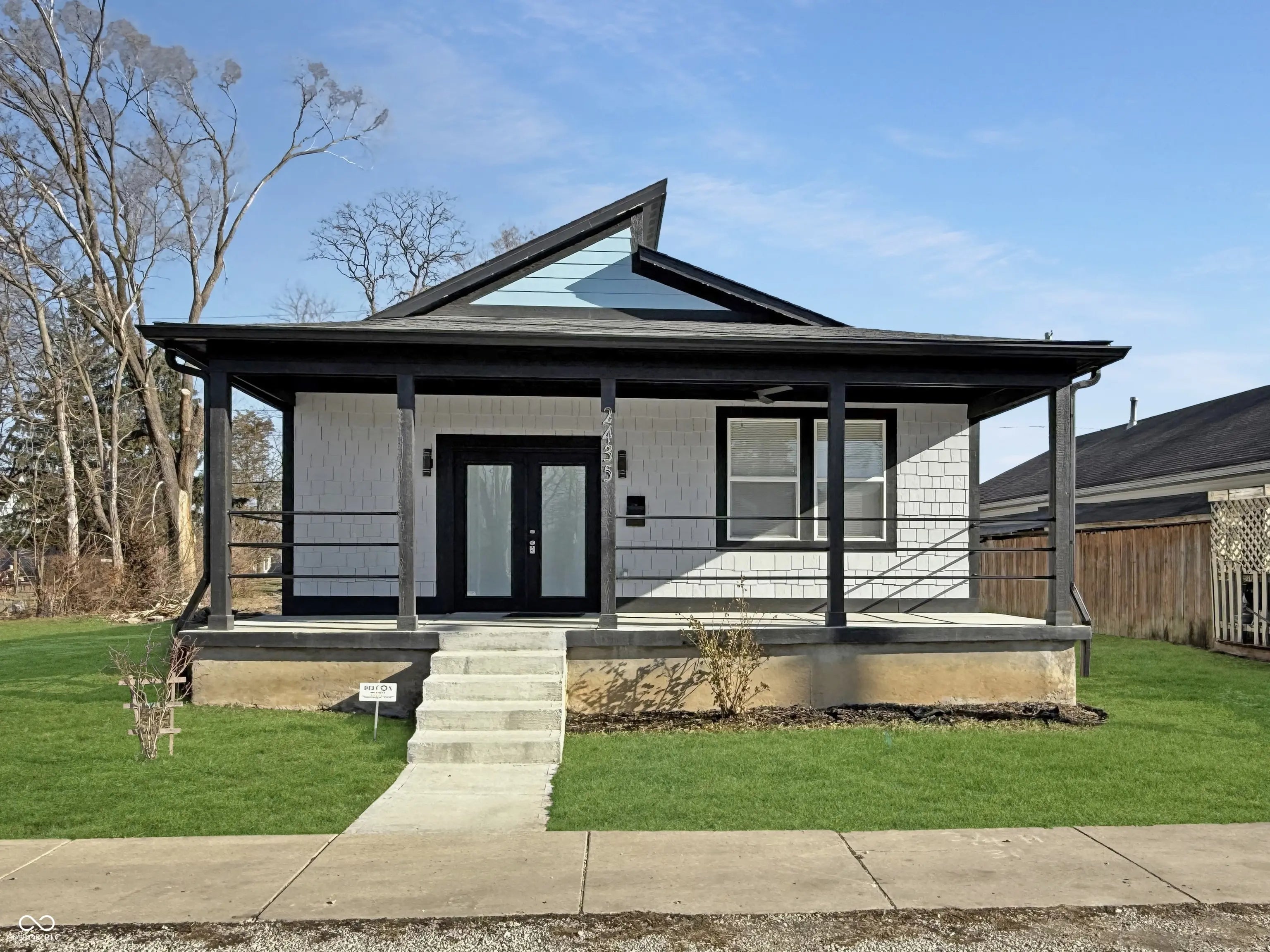 Photo of 2435 Columbia Avenue Indianapolis, IN 46205