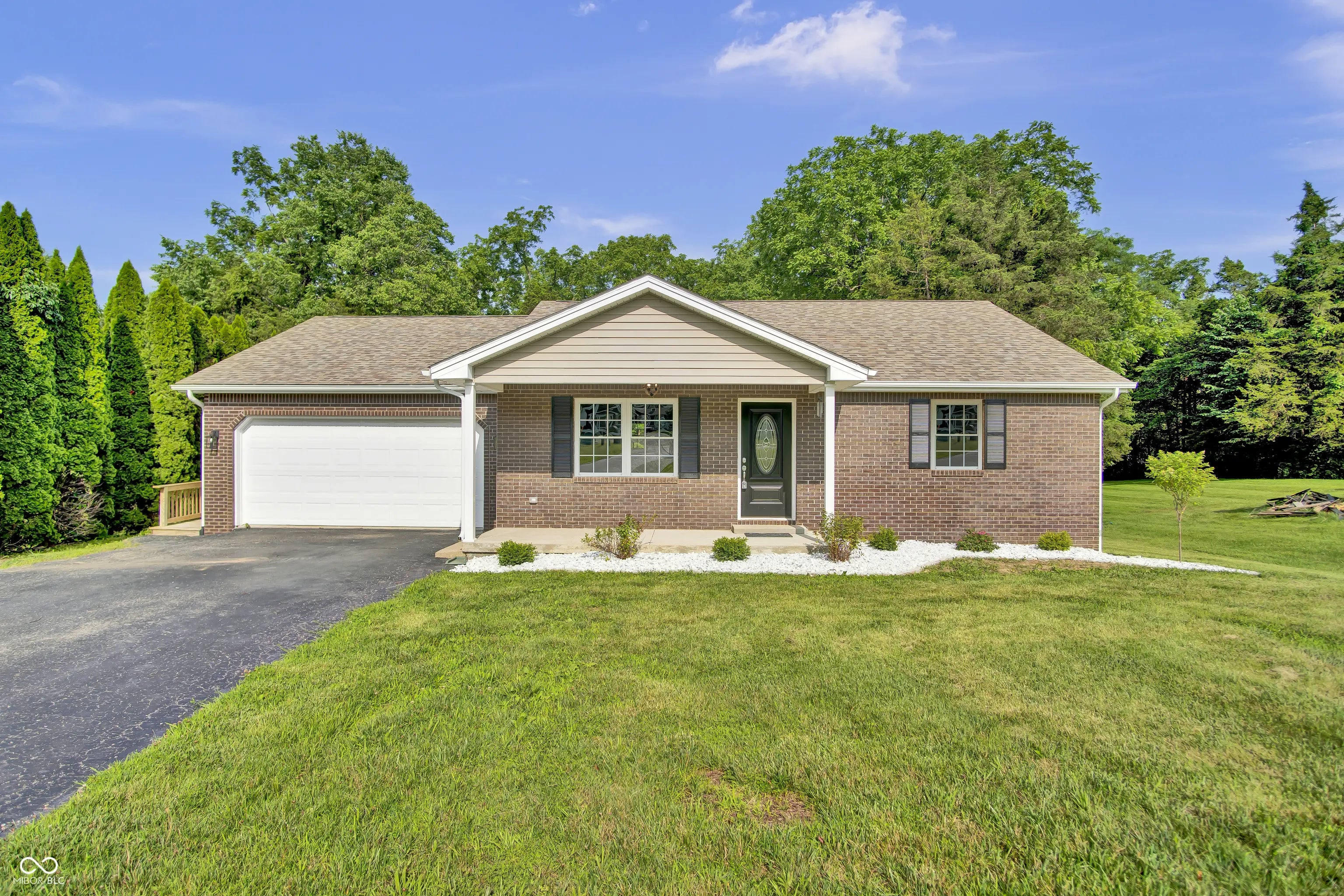 935 S County Road 185 E, North Vernon