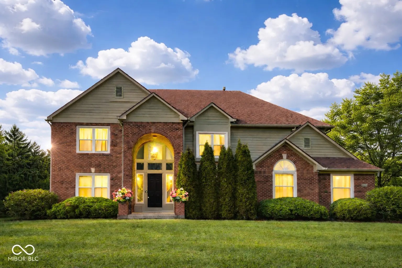 11458 Sutton Place Drive W, Carmel