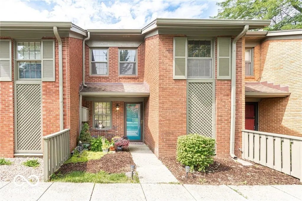 Photo of 5266 Whisperwood Lane 259 Indianapolis, IN 46226