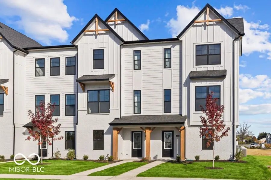 4230 Douro Trail, Westfield