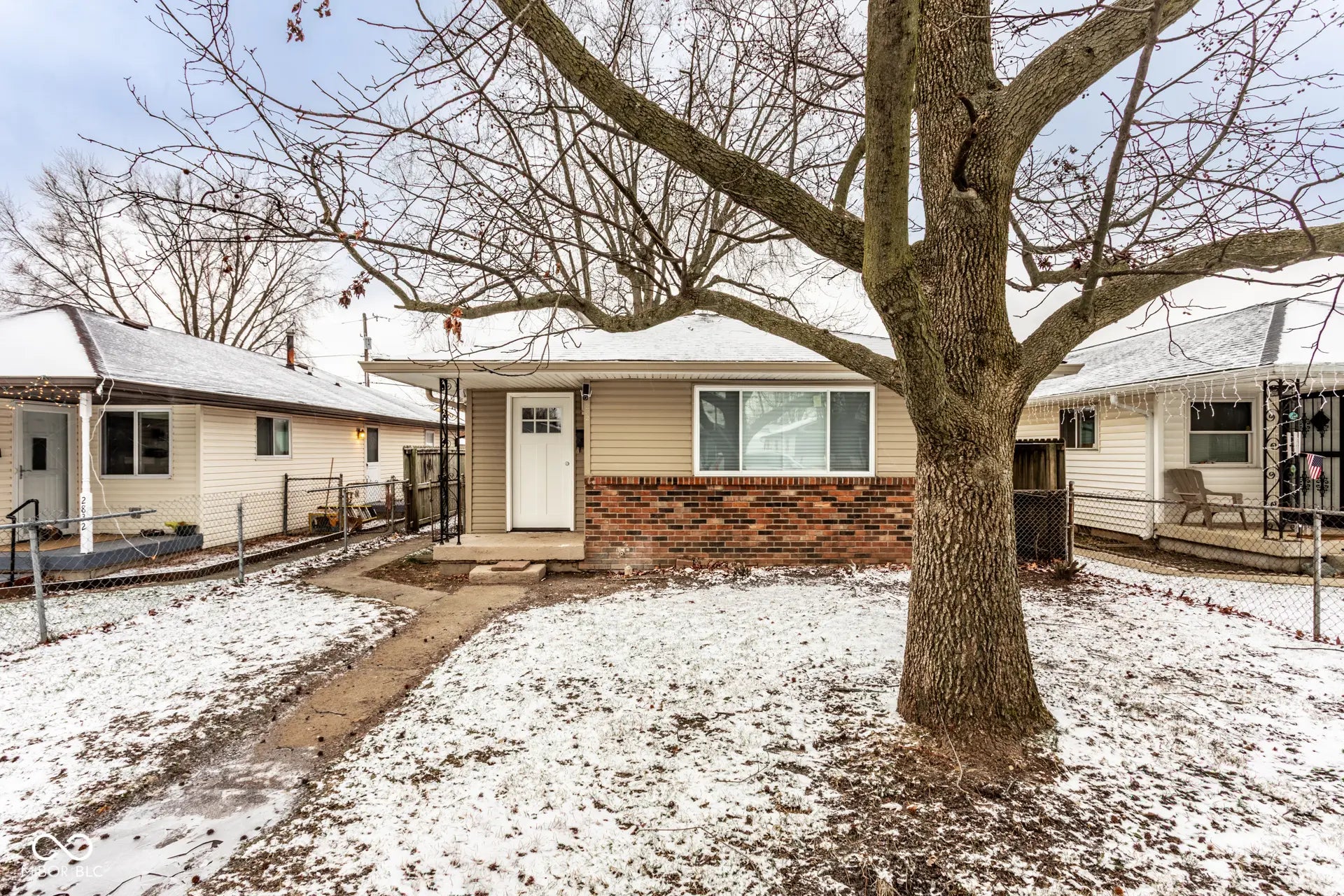 2828 S Illinois Street, Indianapolis