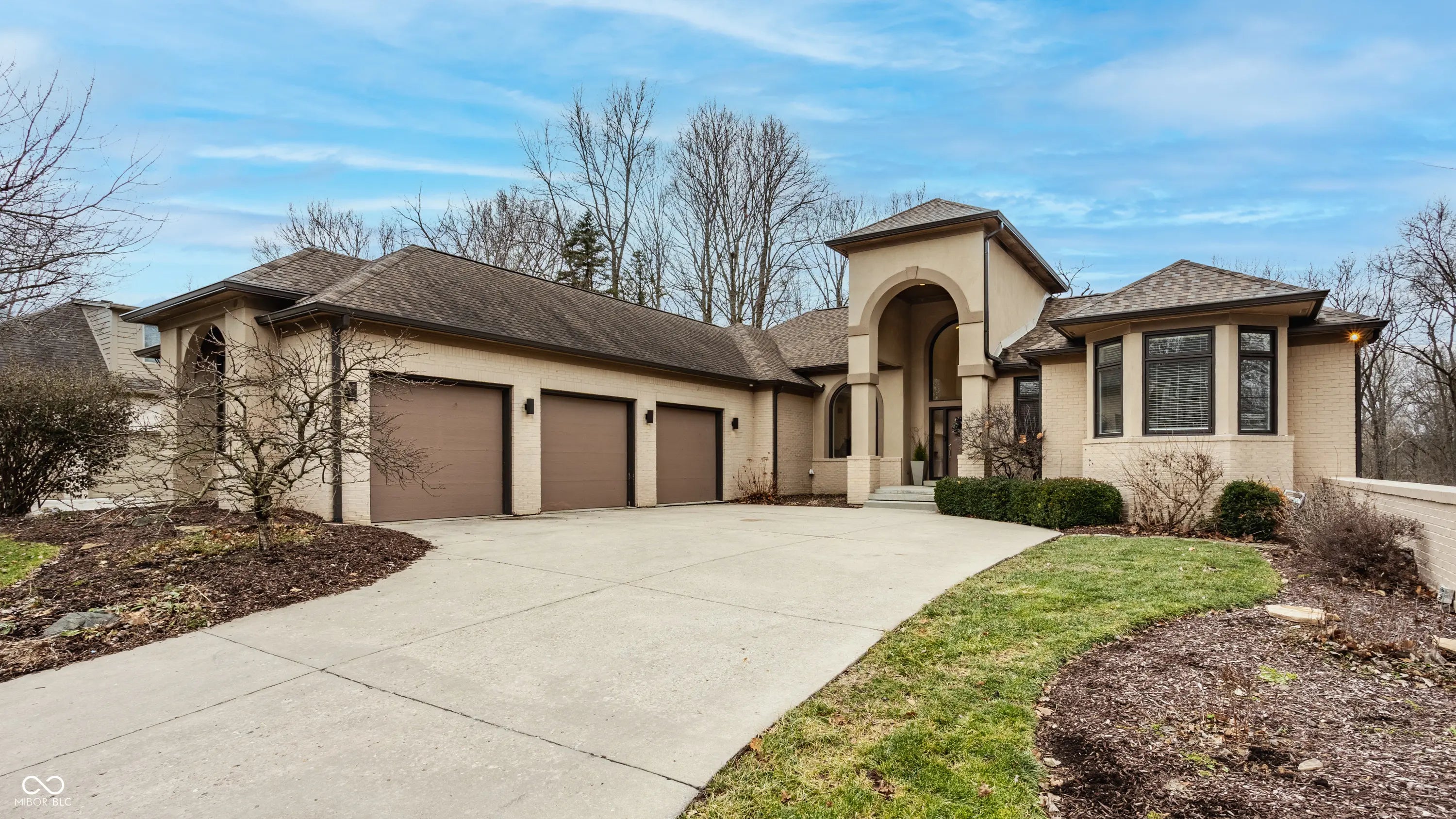 Photo of 4548 Chase Oak Court Zionsville, IN 46077