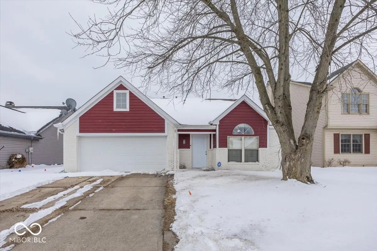 8868 Pine Tree Boulevard, Indianapolis