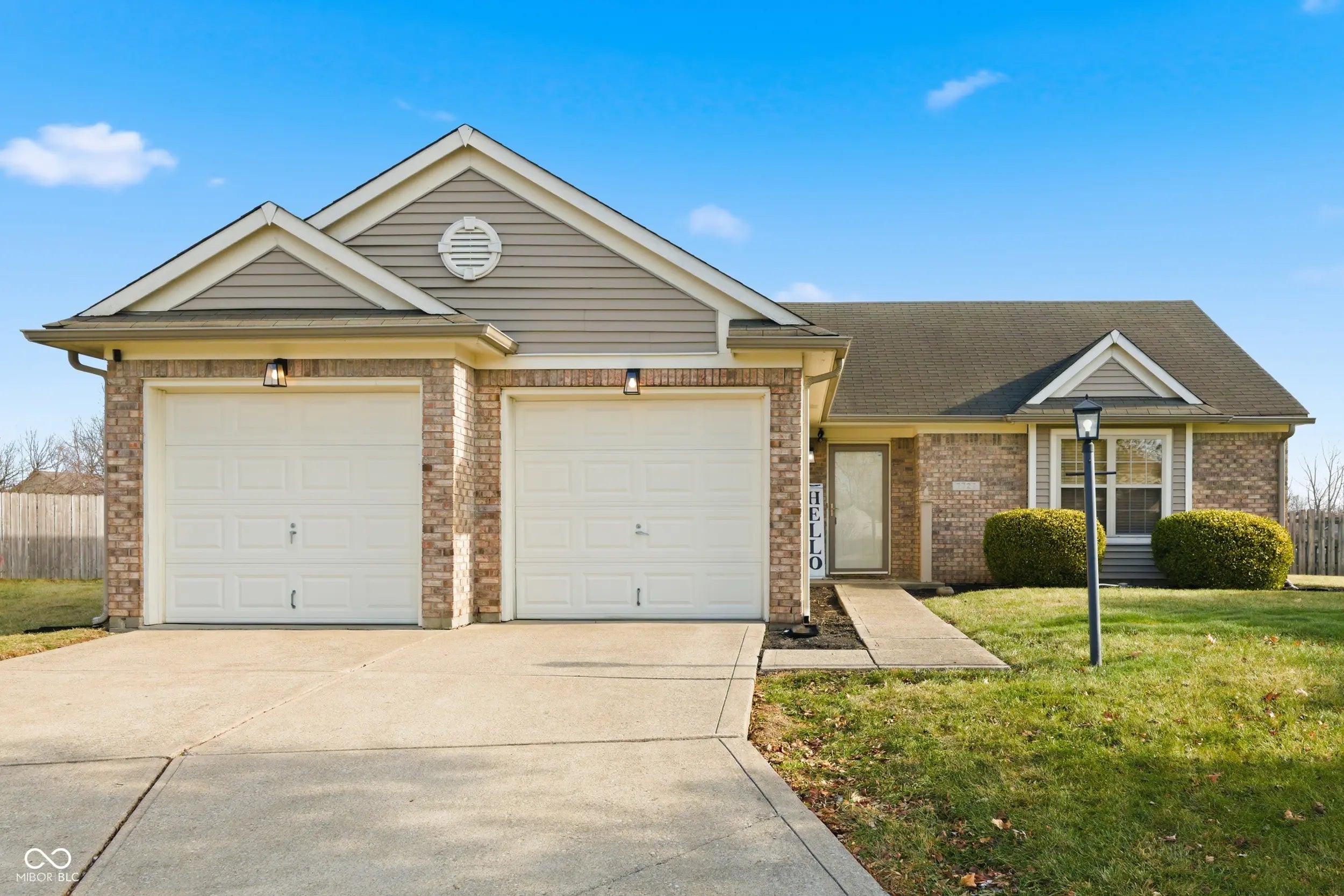 7727 Blackthorn Circle, Indianapolis