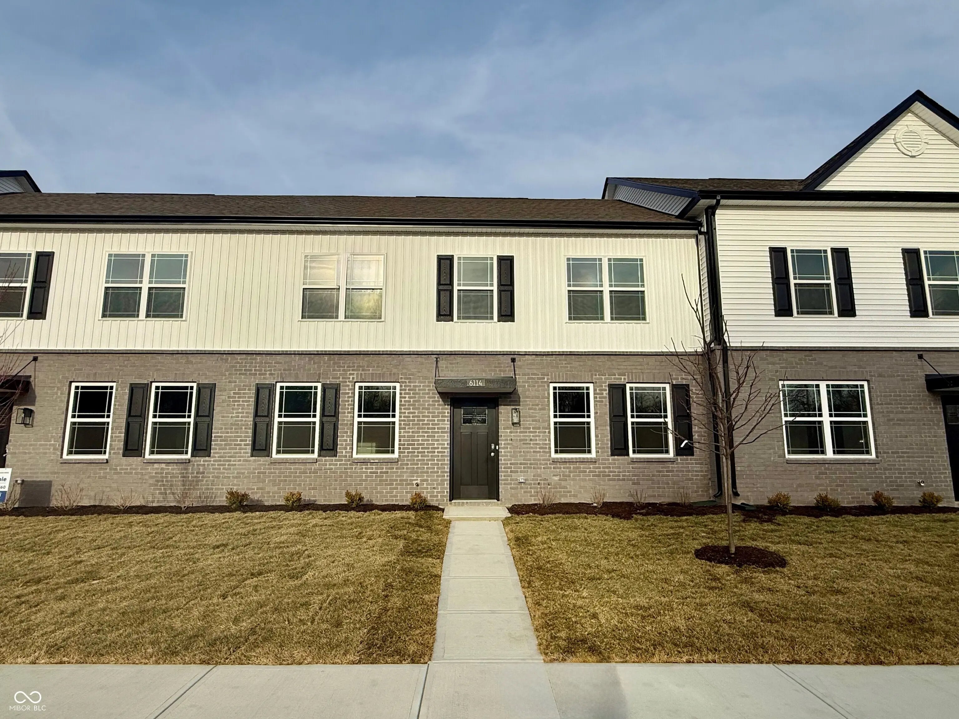 6114 Cascades Drive, Whitestown