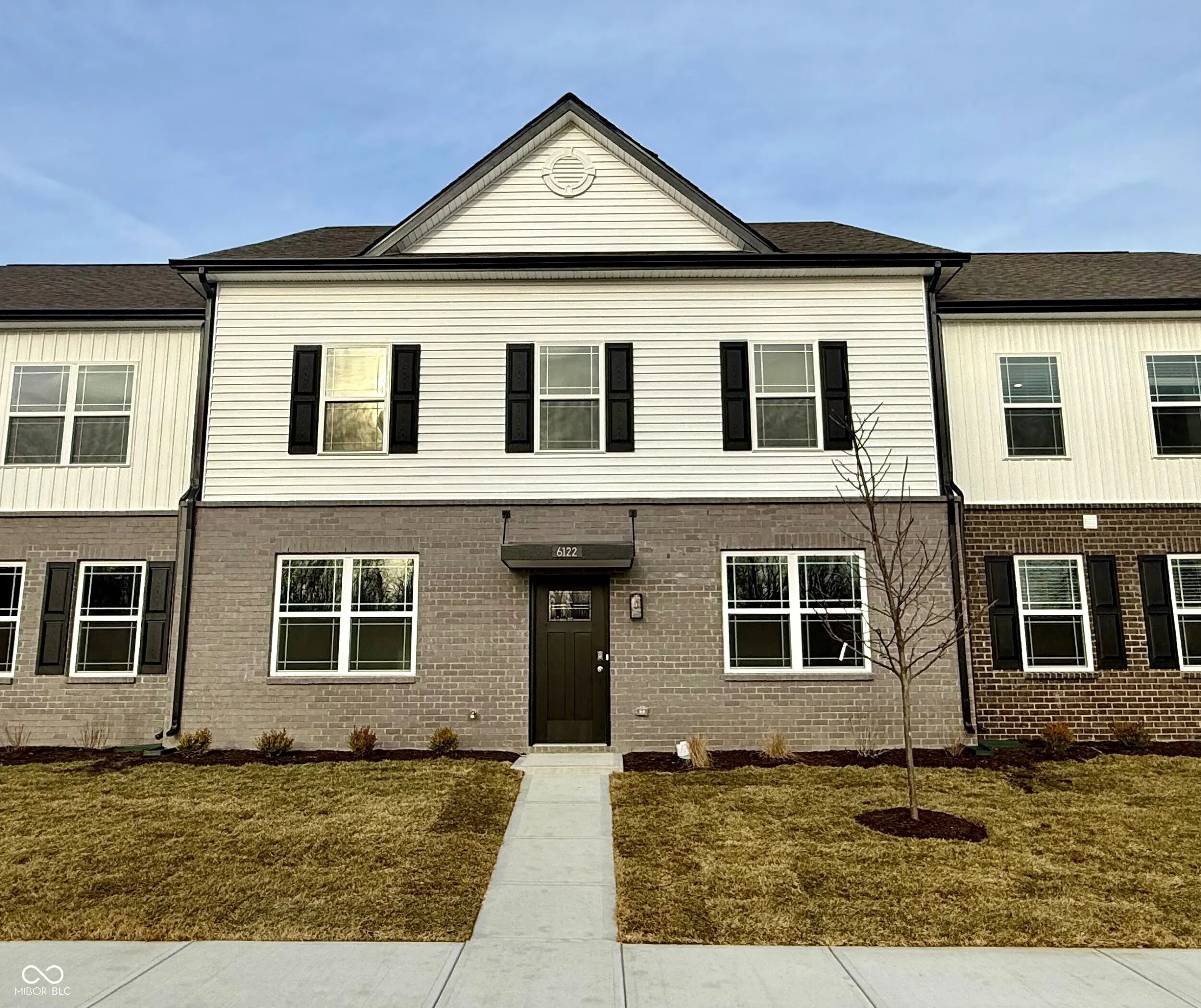 6122 Cascades Drive, Whitestown