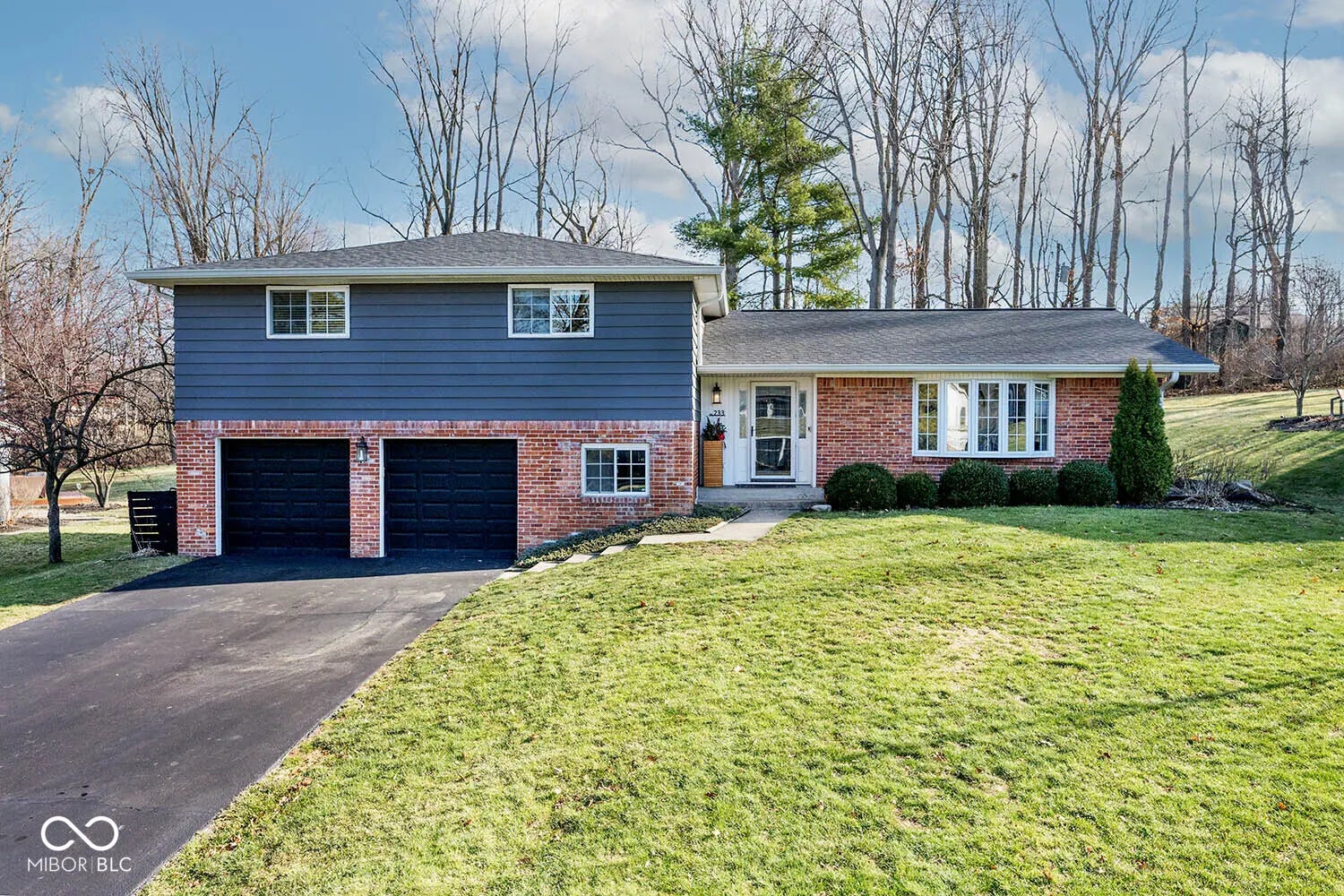 Photo of 233 Brierley Way Carmel, IN 46032