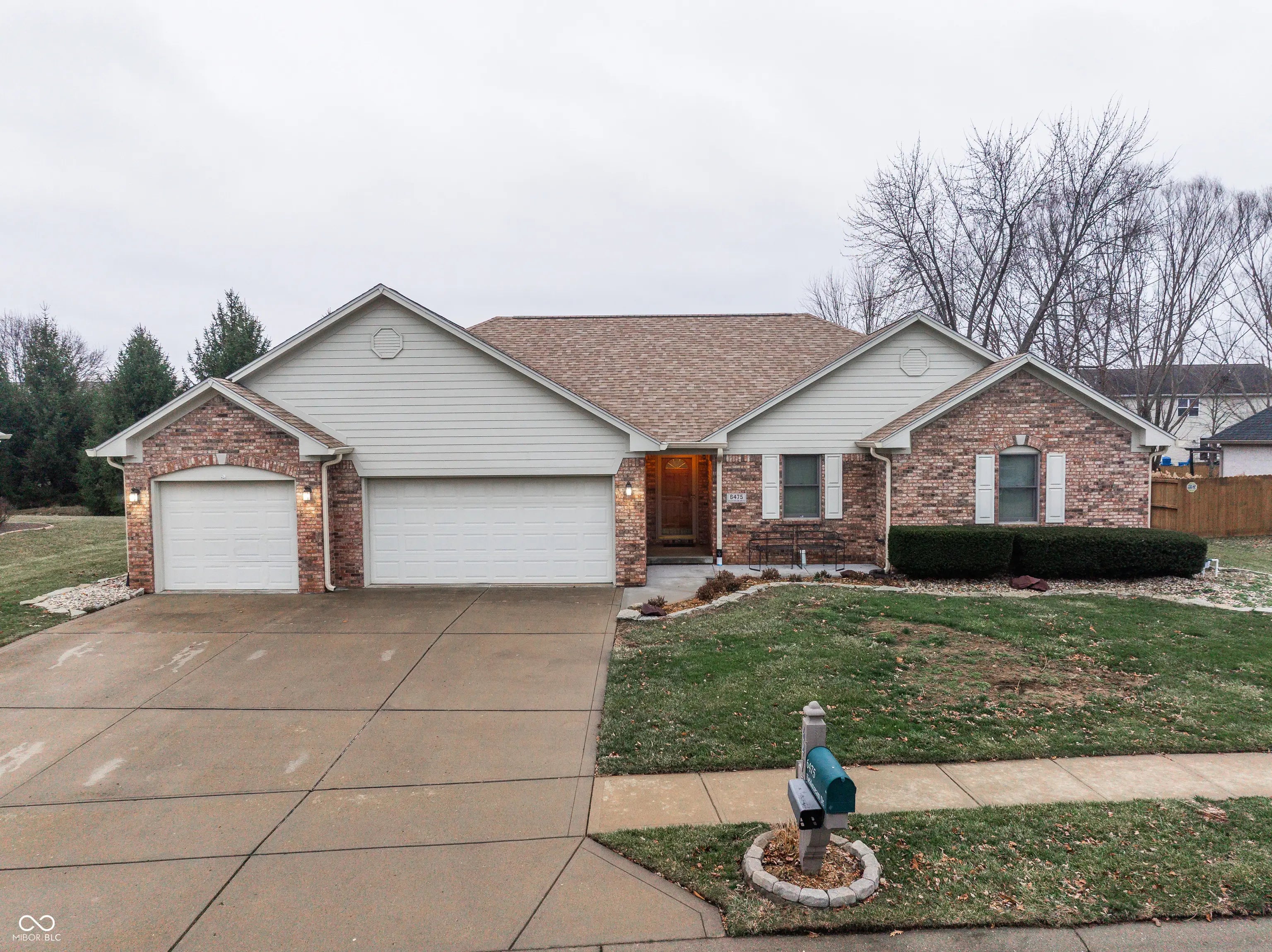 6475 Fieldstream Drive, Avon