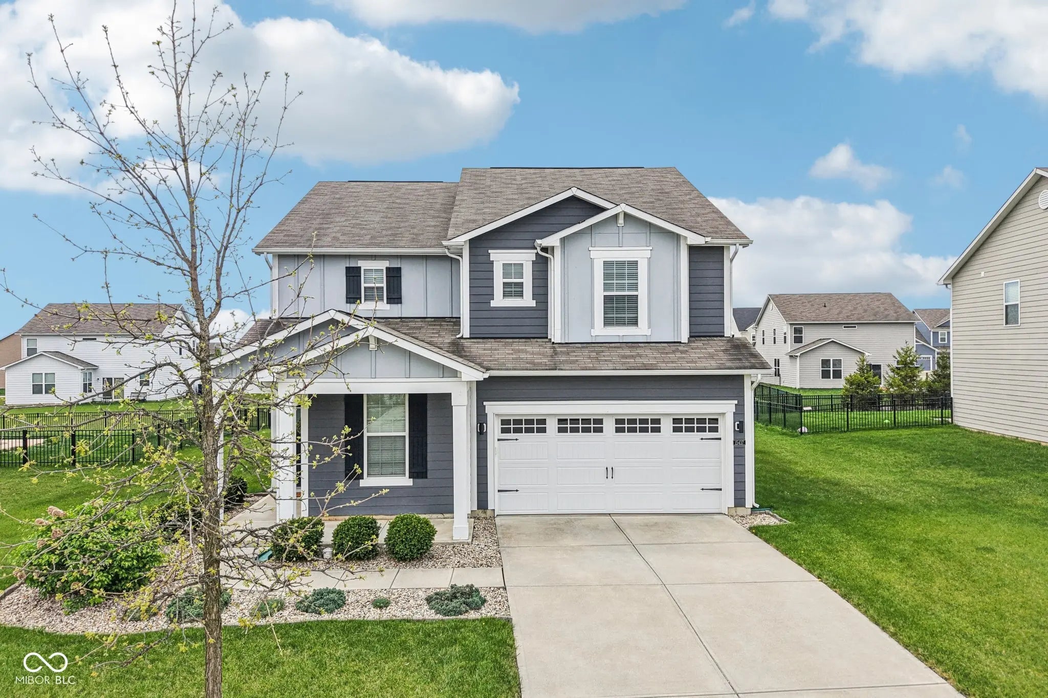 15437 Eastpark Circle W, Fishers