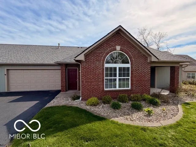 Photo of 2712 Reflection Way Greenwood, IN 46143