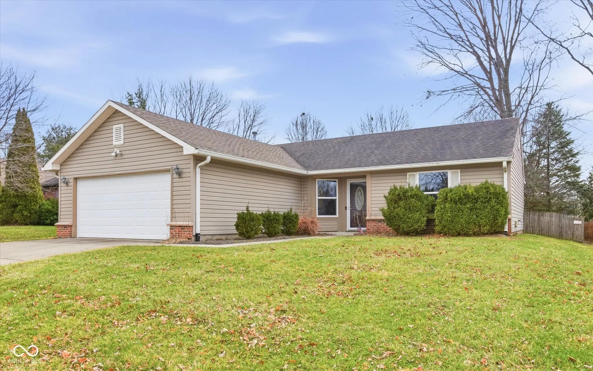 Photo of 6811 Wild Cherry Drive Fishers, IN 46038