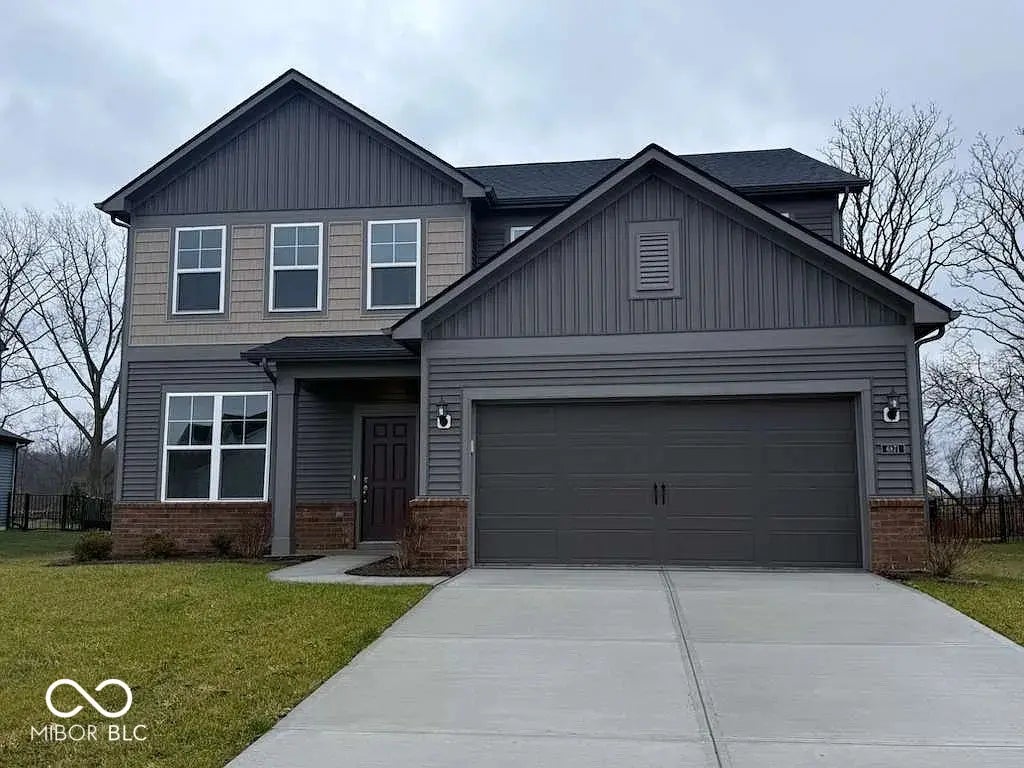 6871 Seabiscuit Road, Whitestown