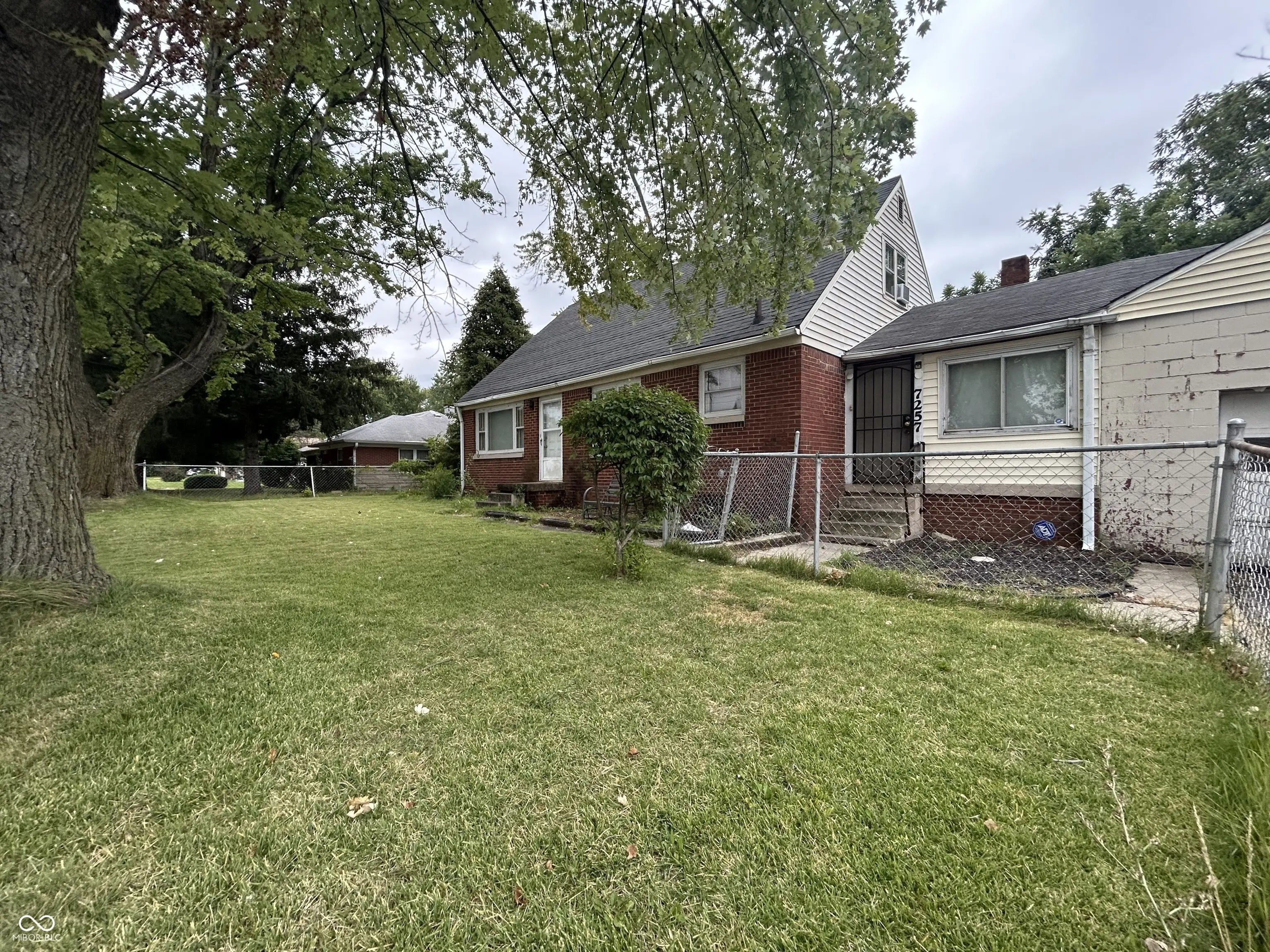 7257 E 38th Street, Indianapolis