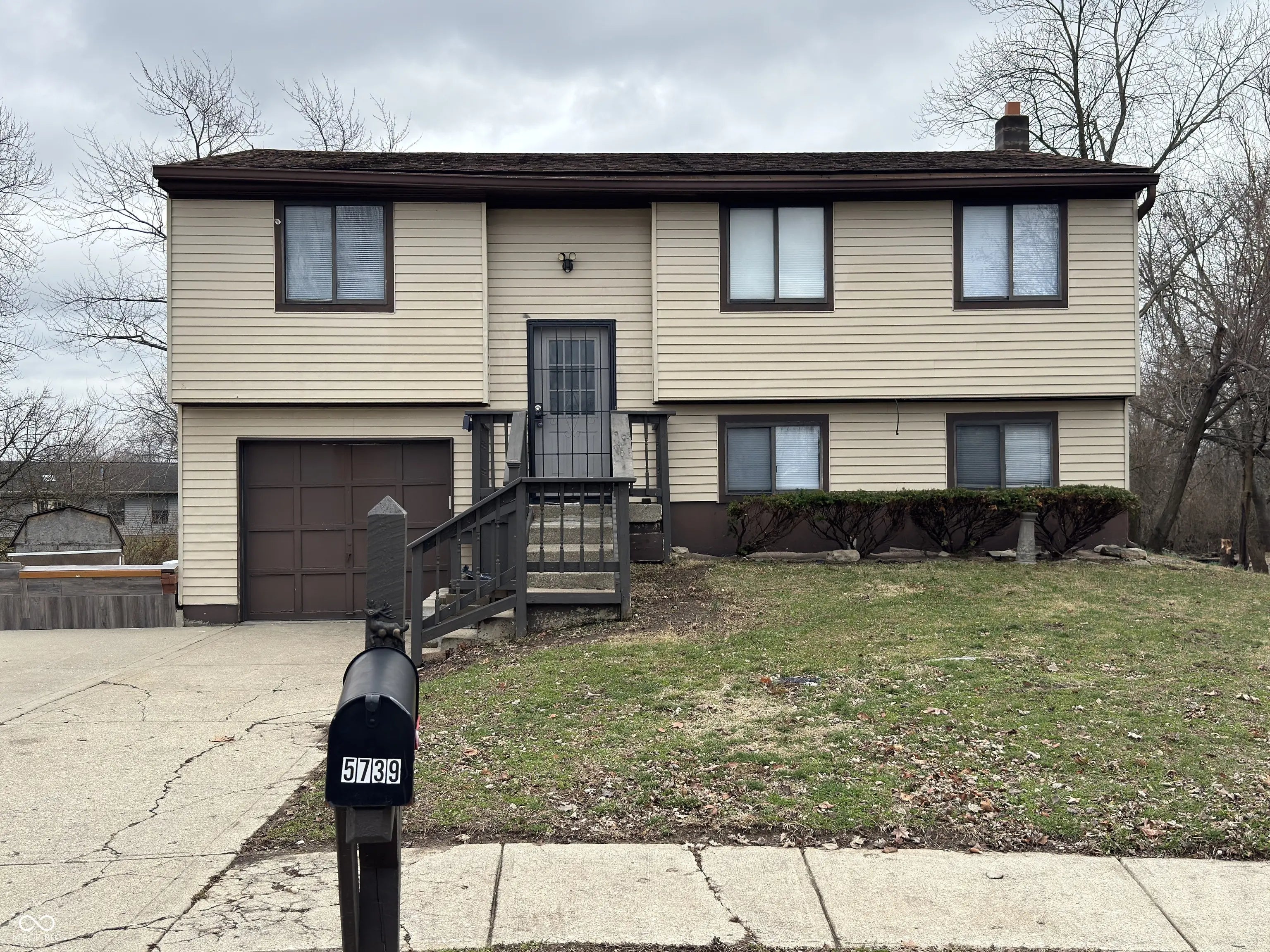 5739 Ensenada Avenue, Indianapolis