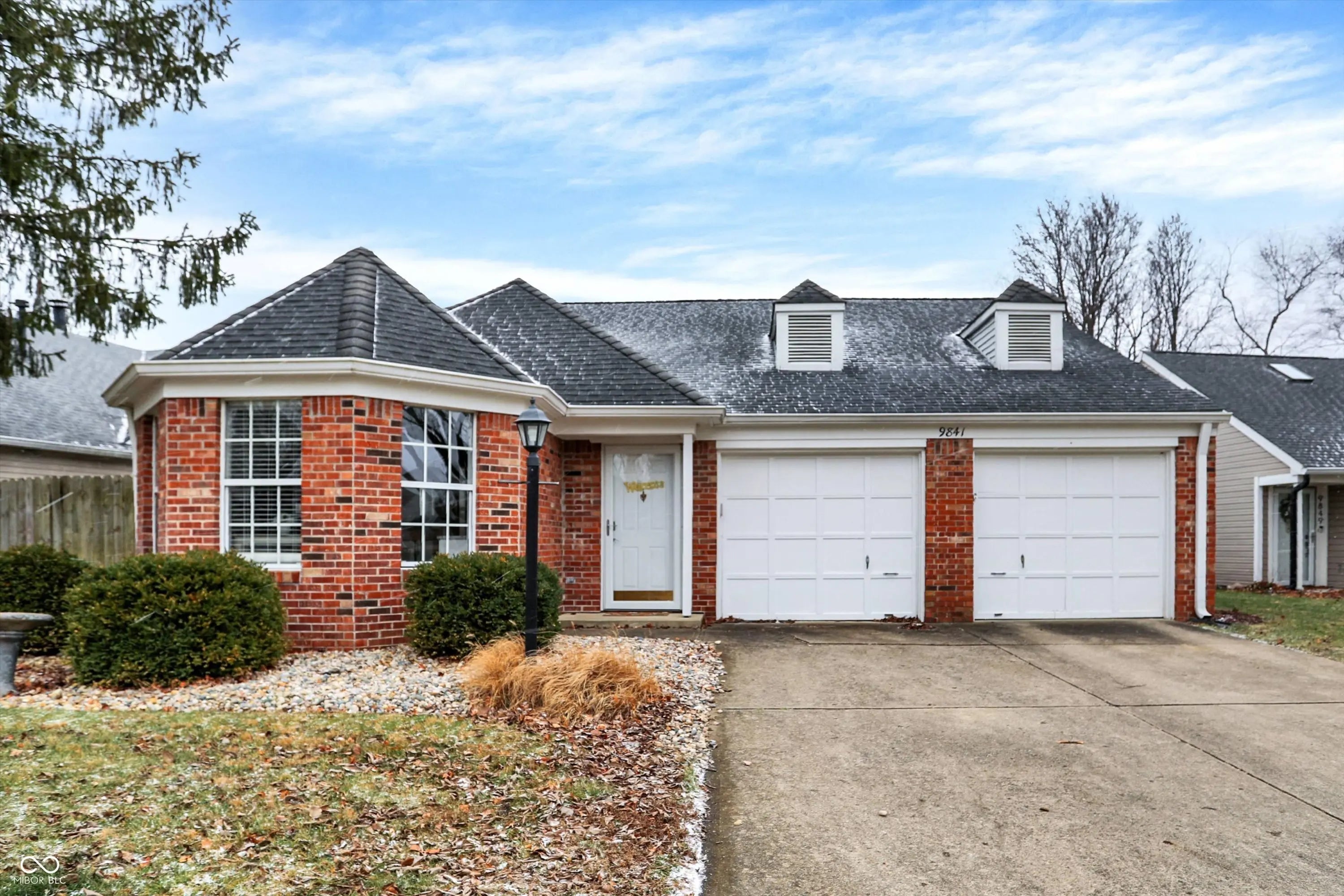 Photo of 9841 River Oak Lane N Fishers, IN 46038