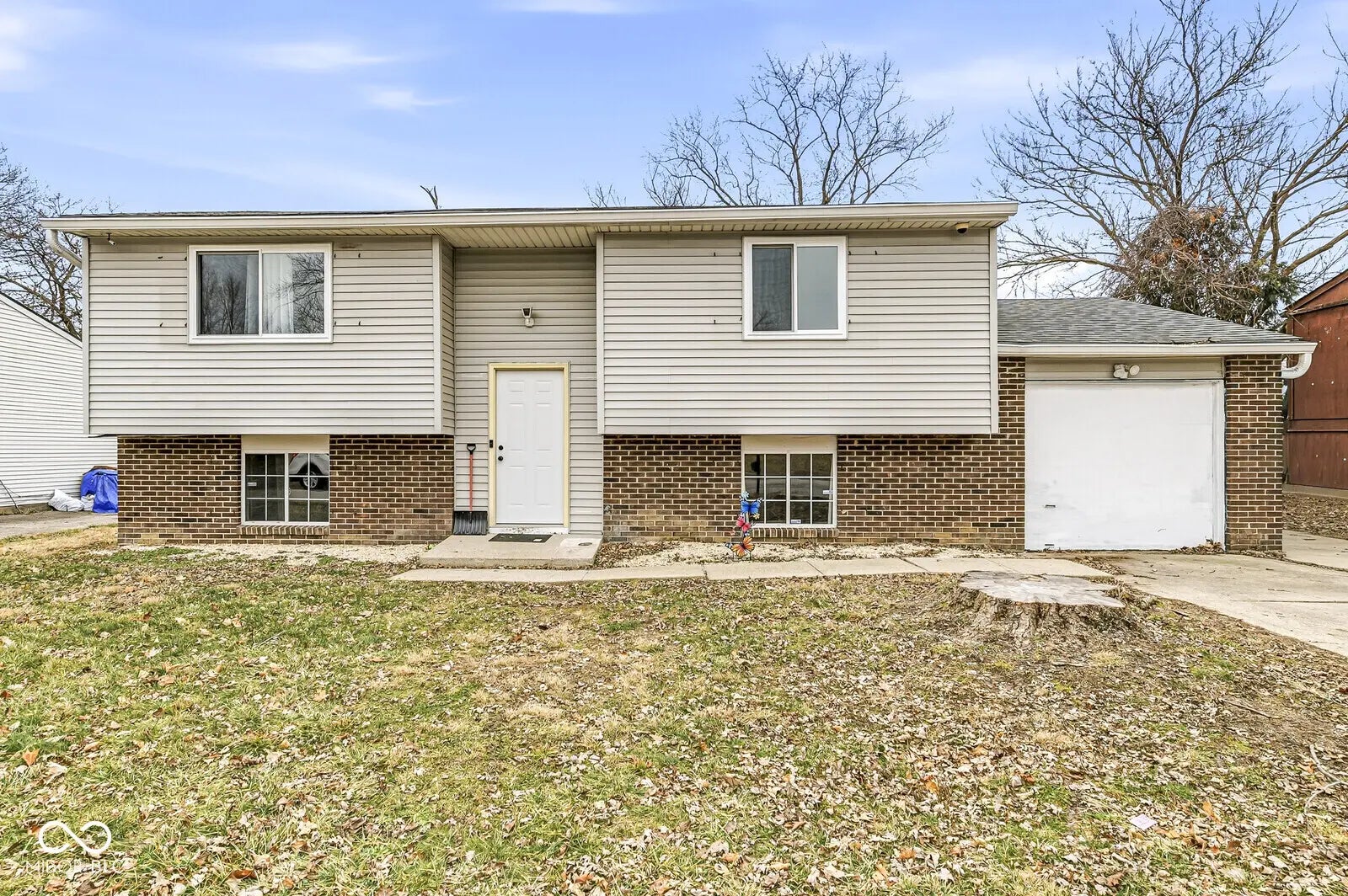 Photo of 6349 Granner Drive Indianapolis, IN 46221