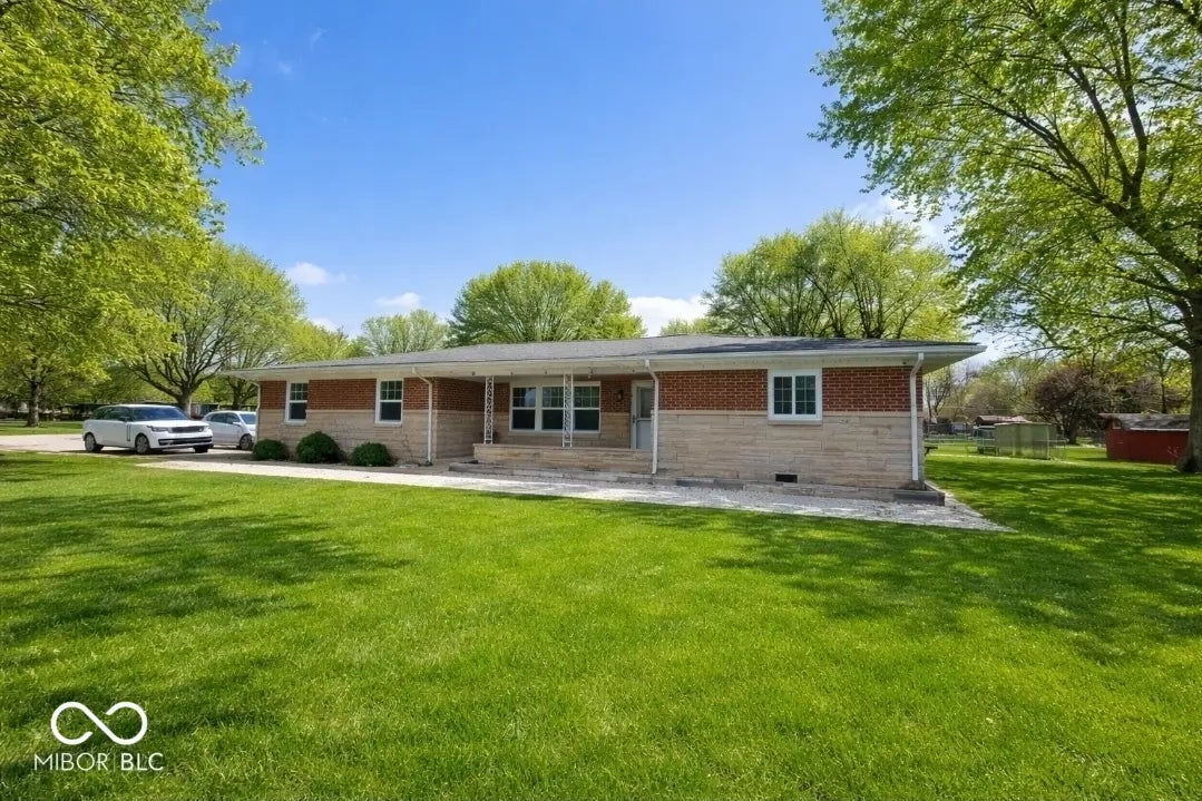 6250 Maple Lawn Road, Indianapolis