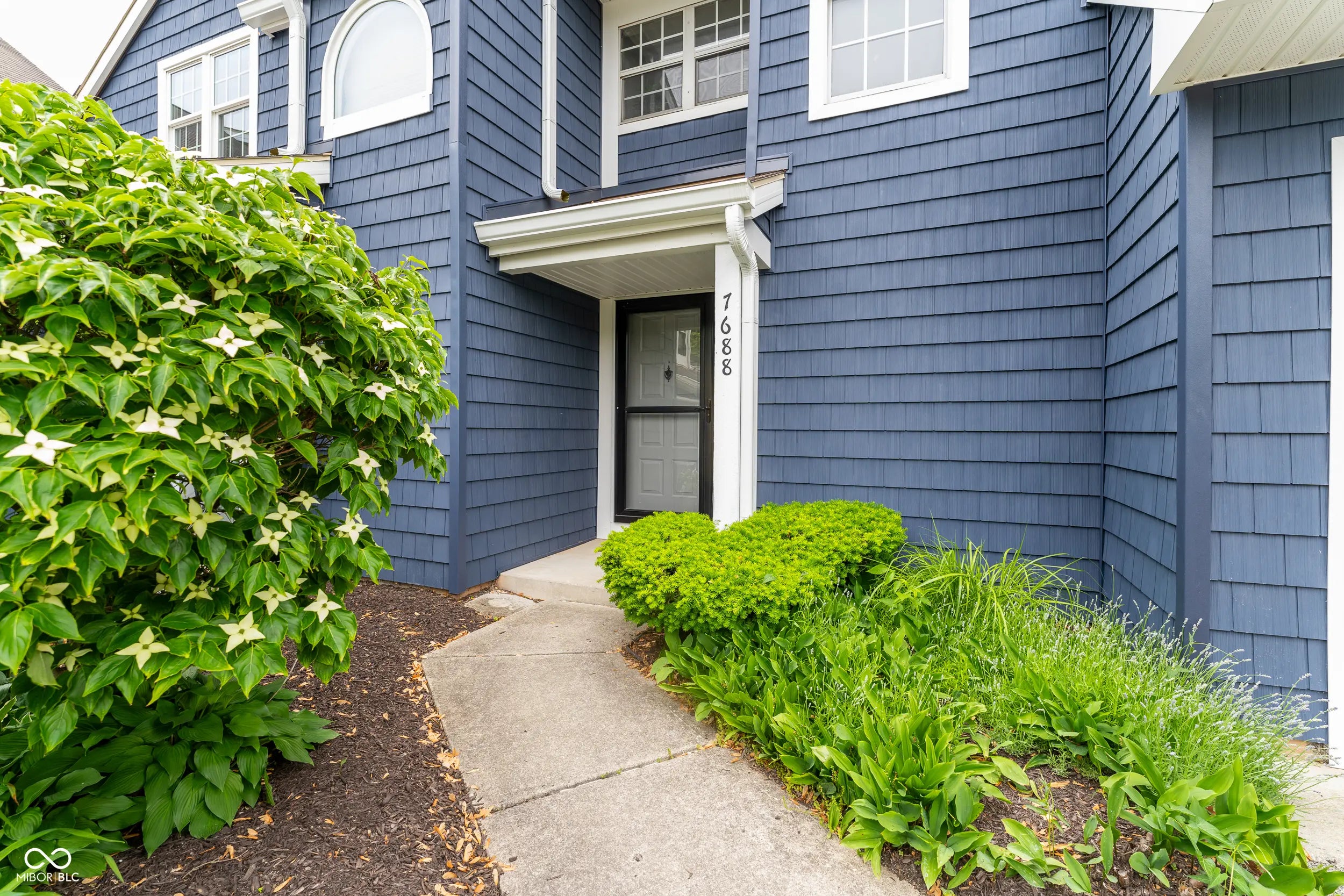 7688 Harbour Isle, Indianapolis