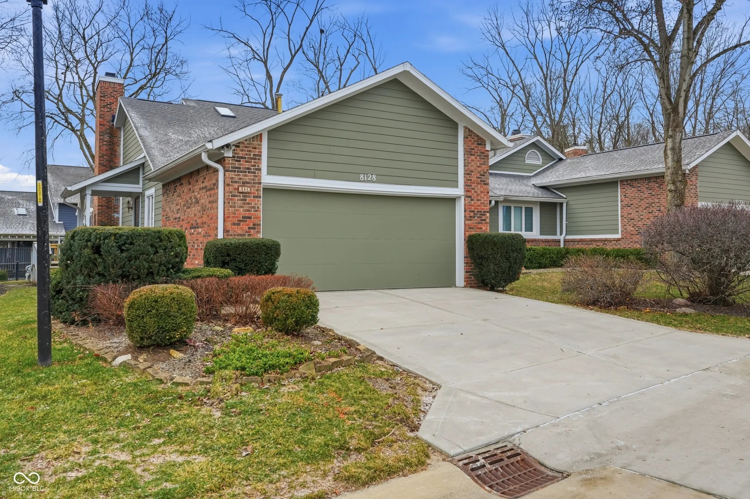 8128 Foxchase Circle, Indianapolis