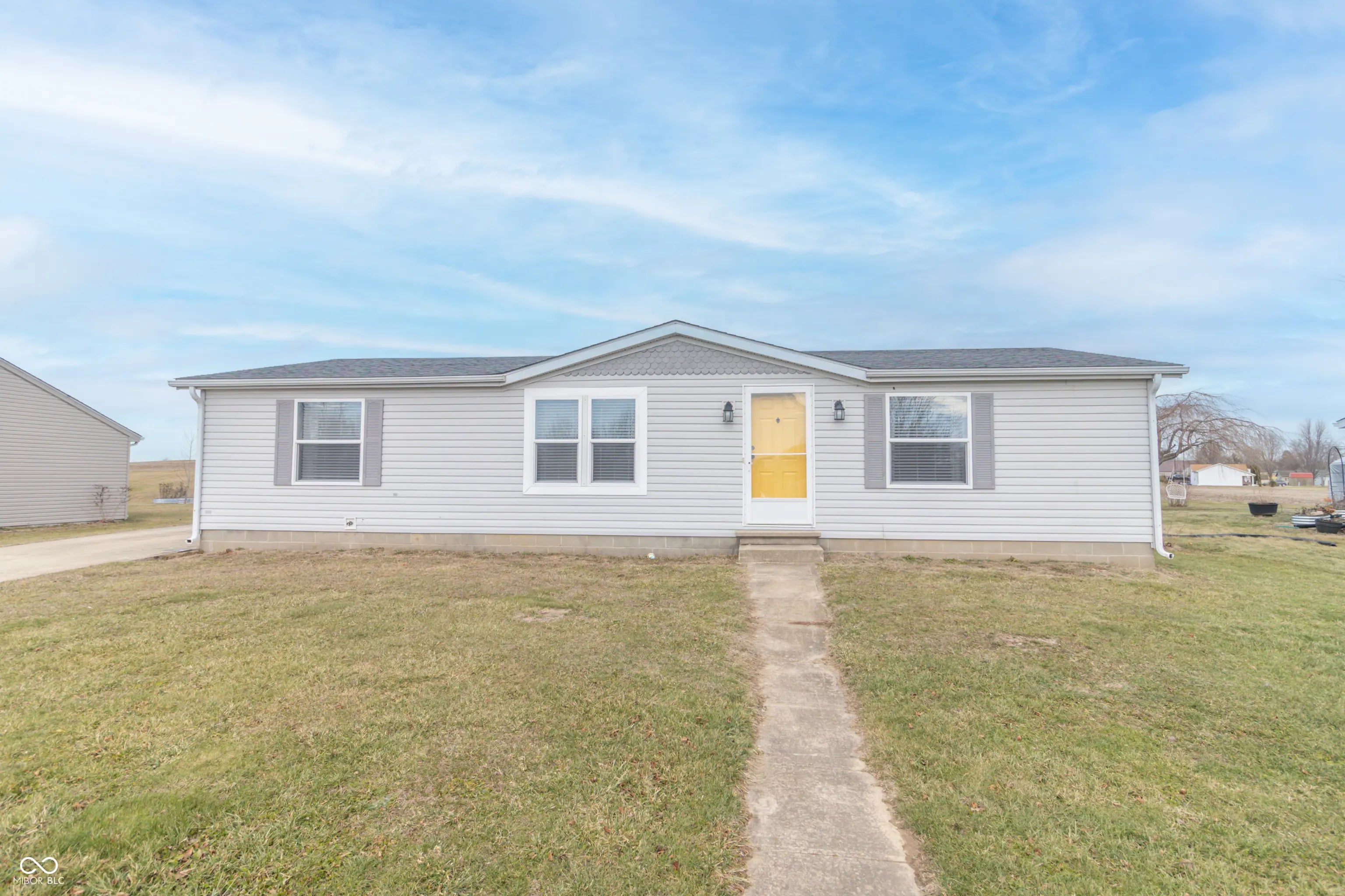 1104 W Hollywood Drive, Rushville
