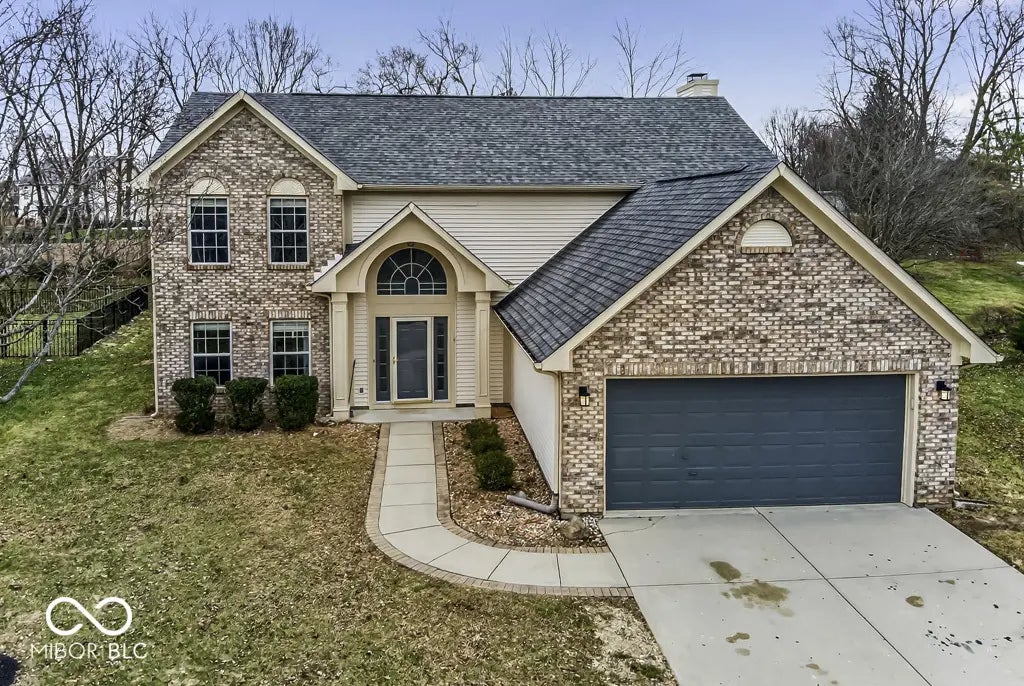 549 New London Drive, Greenwood