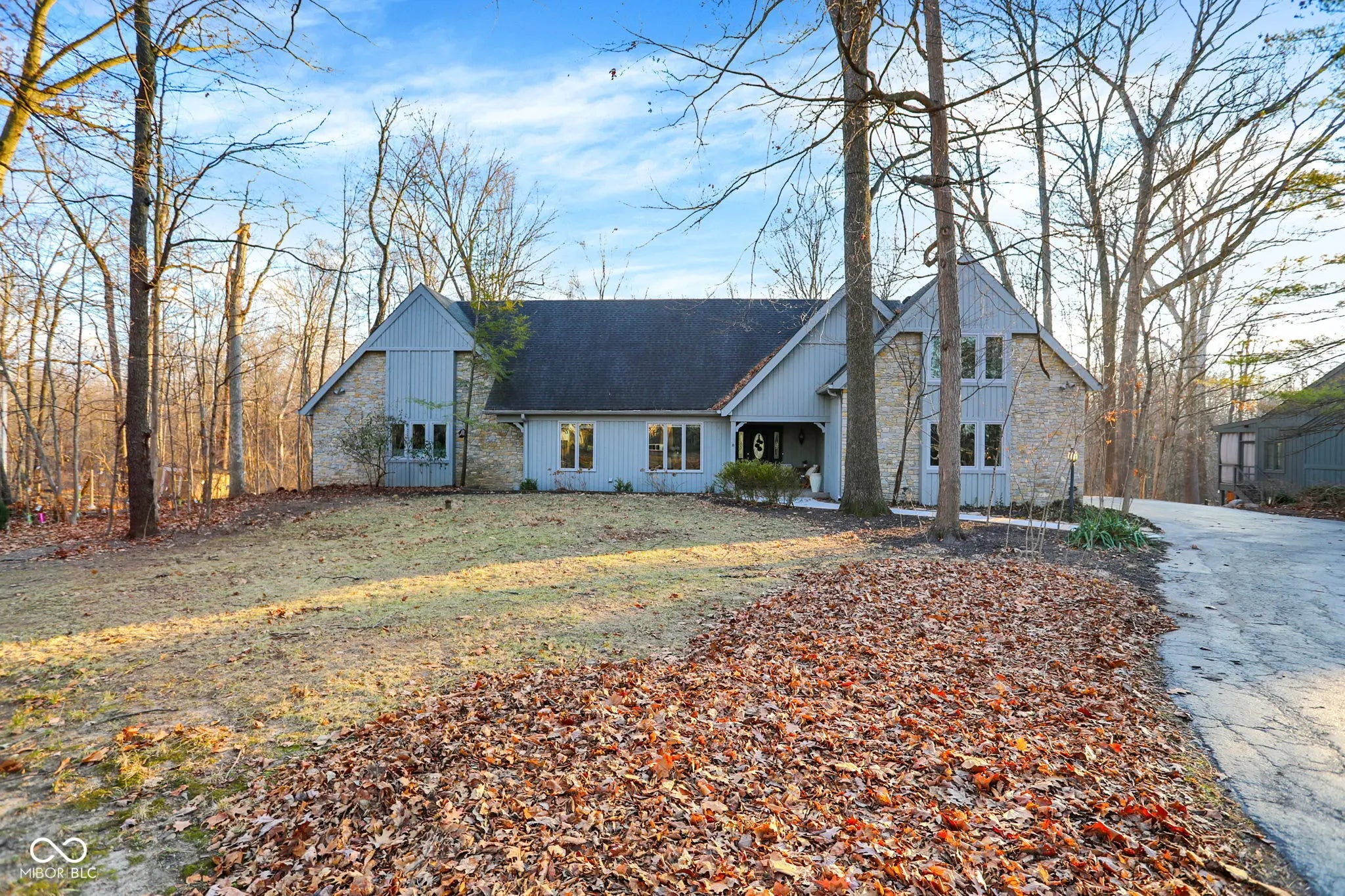 Photo of 118 White Horse Lane Fishers, IN 46038