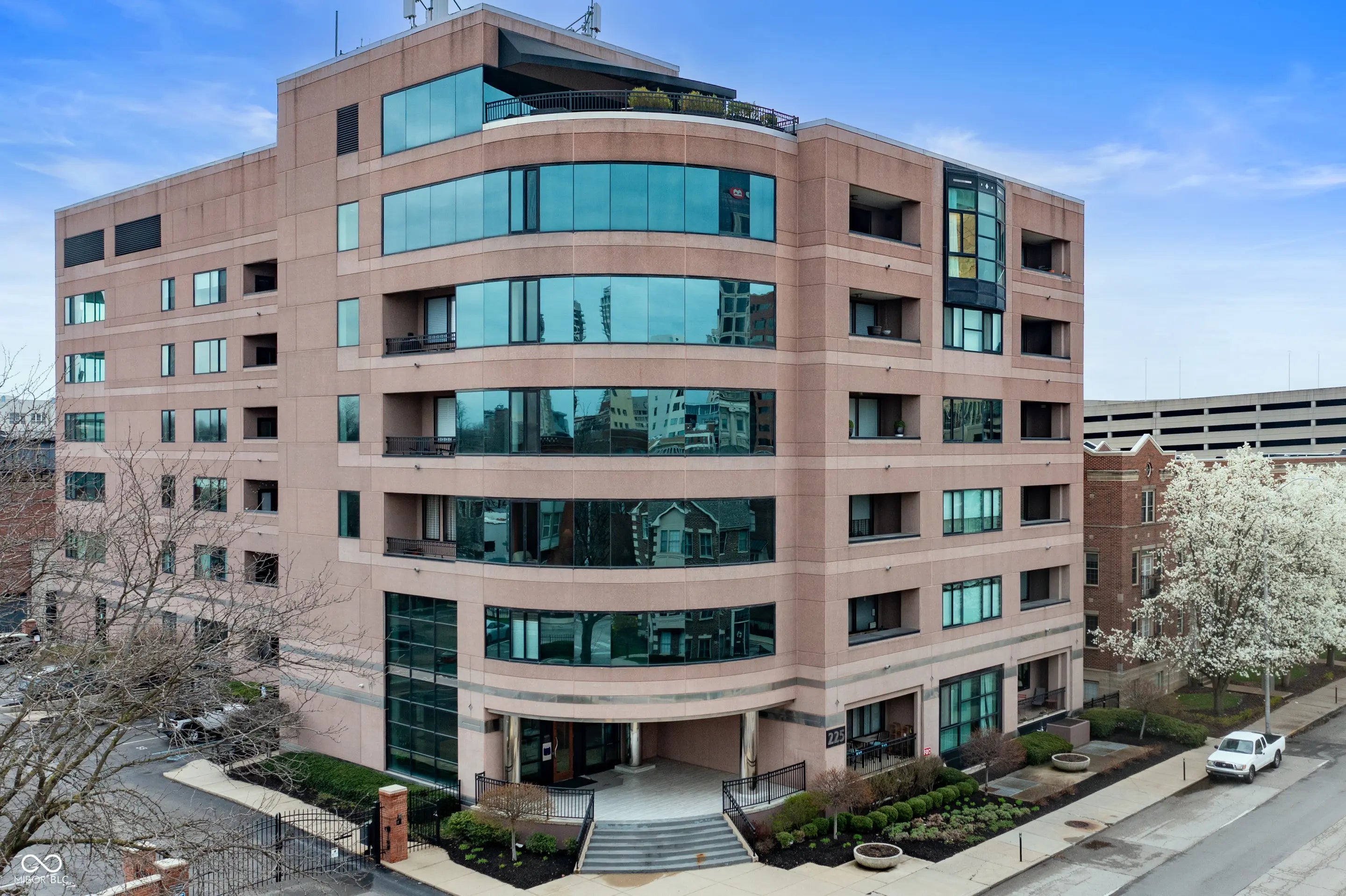 225 N New Jersey Street Apt 48, Indianapolis