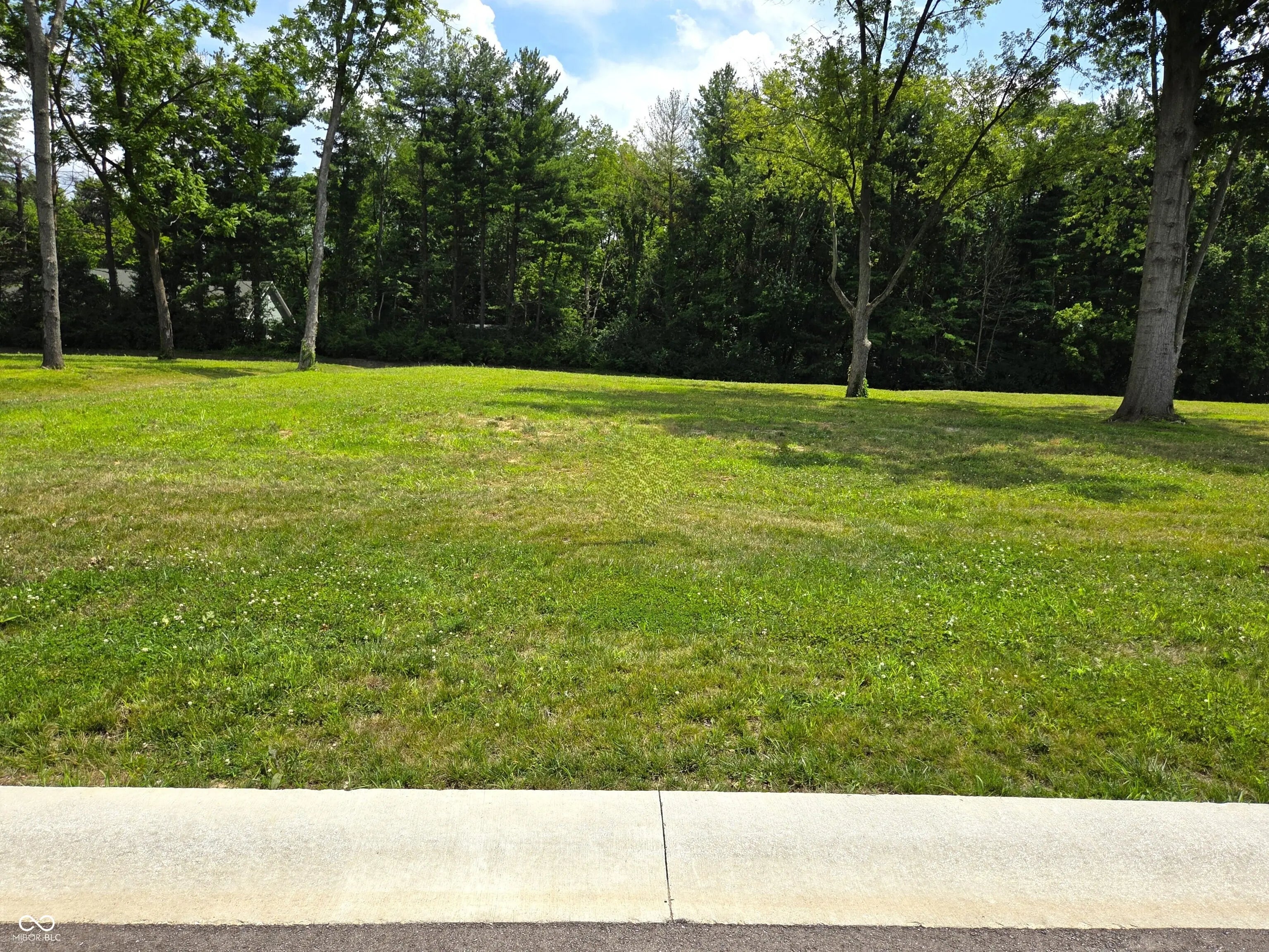 883 J Mccool Way, Greenwood