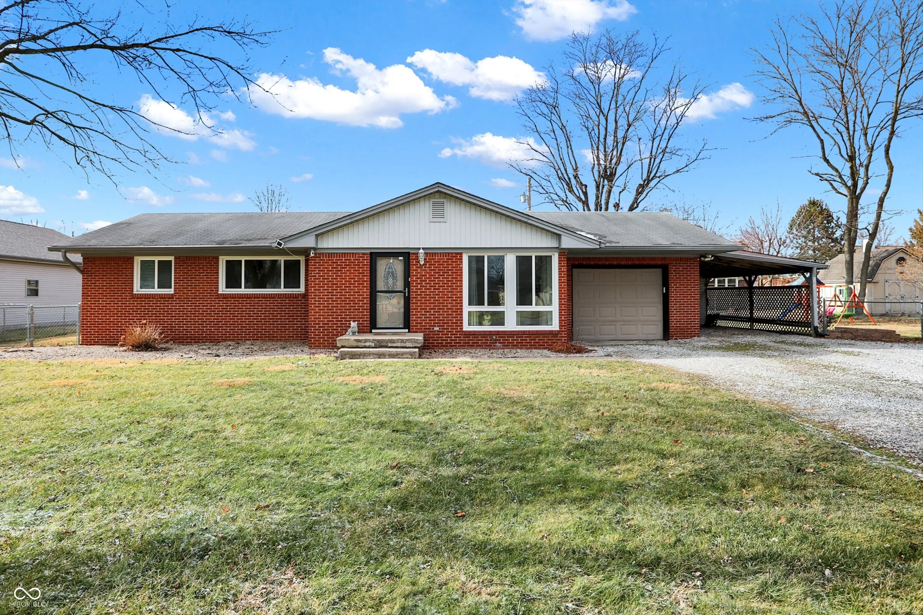 Photo of 470 Robbins Drive Greenwood, IN 46142