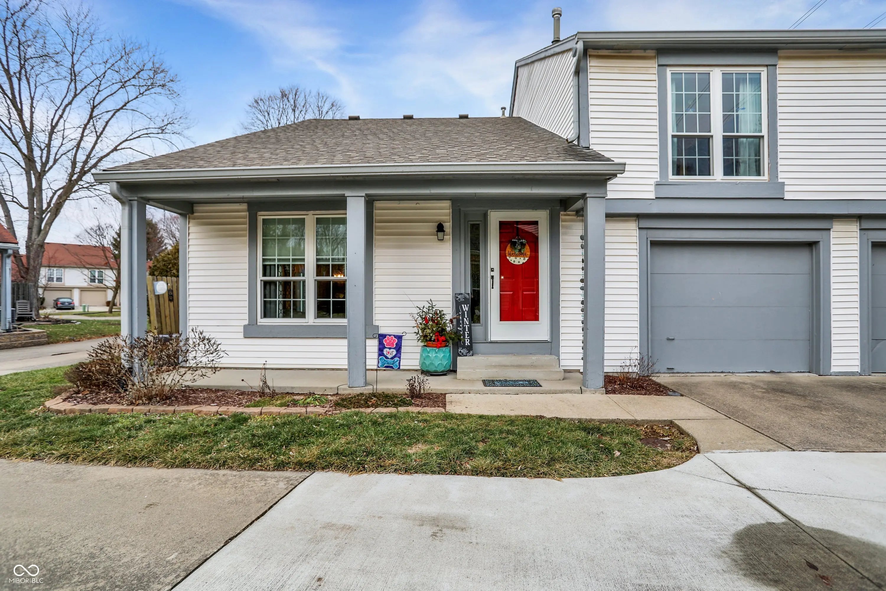 Photo of 7813 Hunters Path Indianapolis, IN 46214