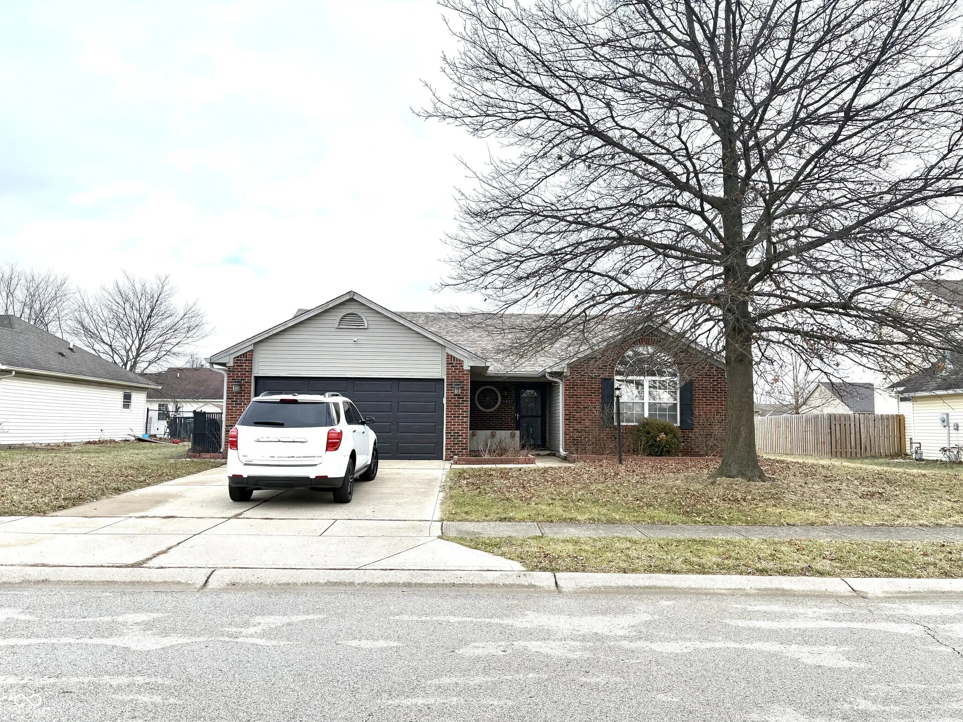 Photo of 937 Ellington Circle Greenwood, IN 46143