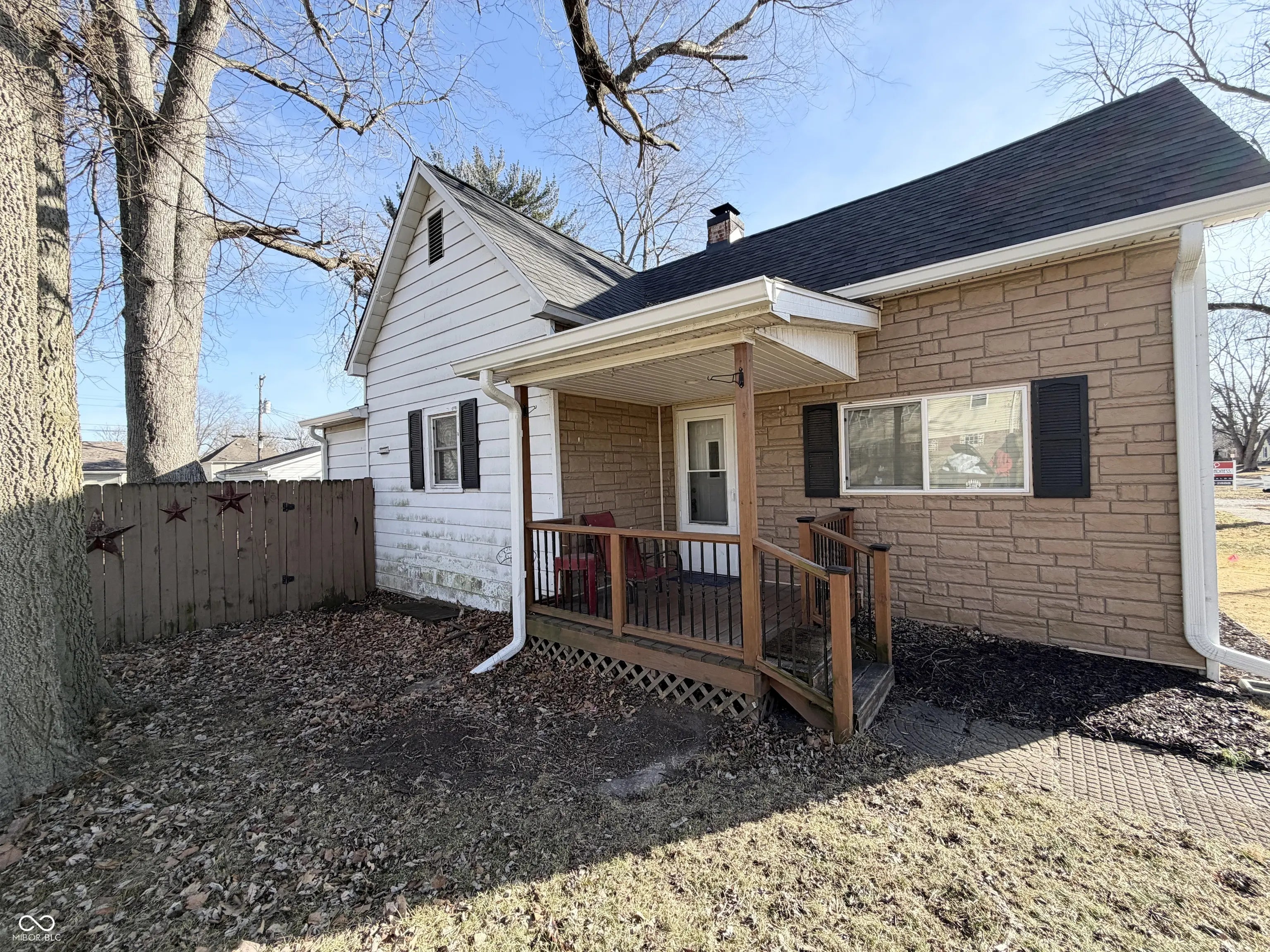 702 S 5th Street, Clinton