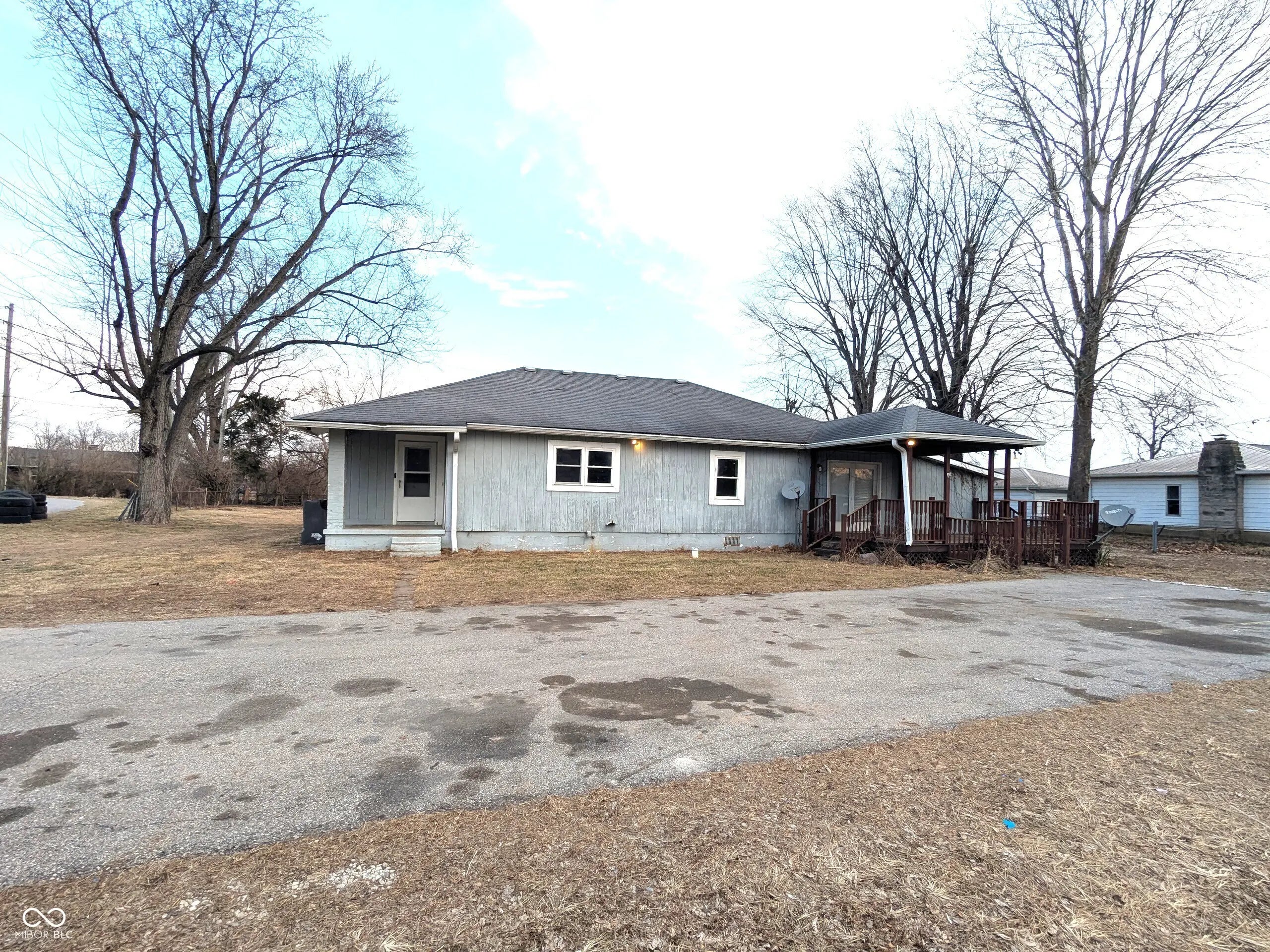 Photo of 8249 Lake Road Indianapolis, IN 46217