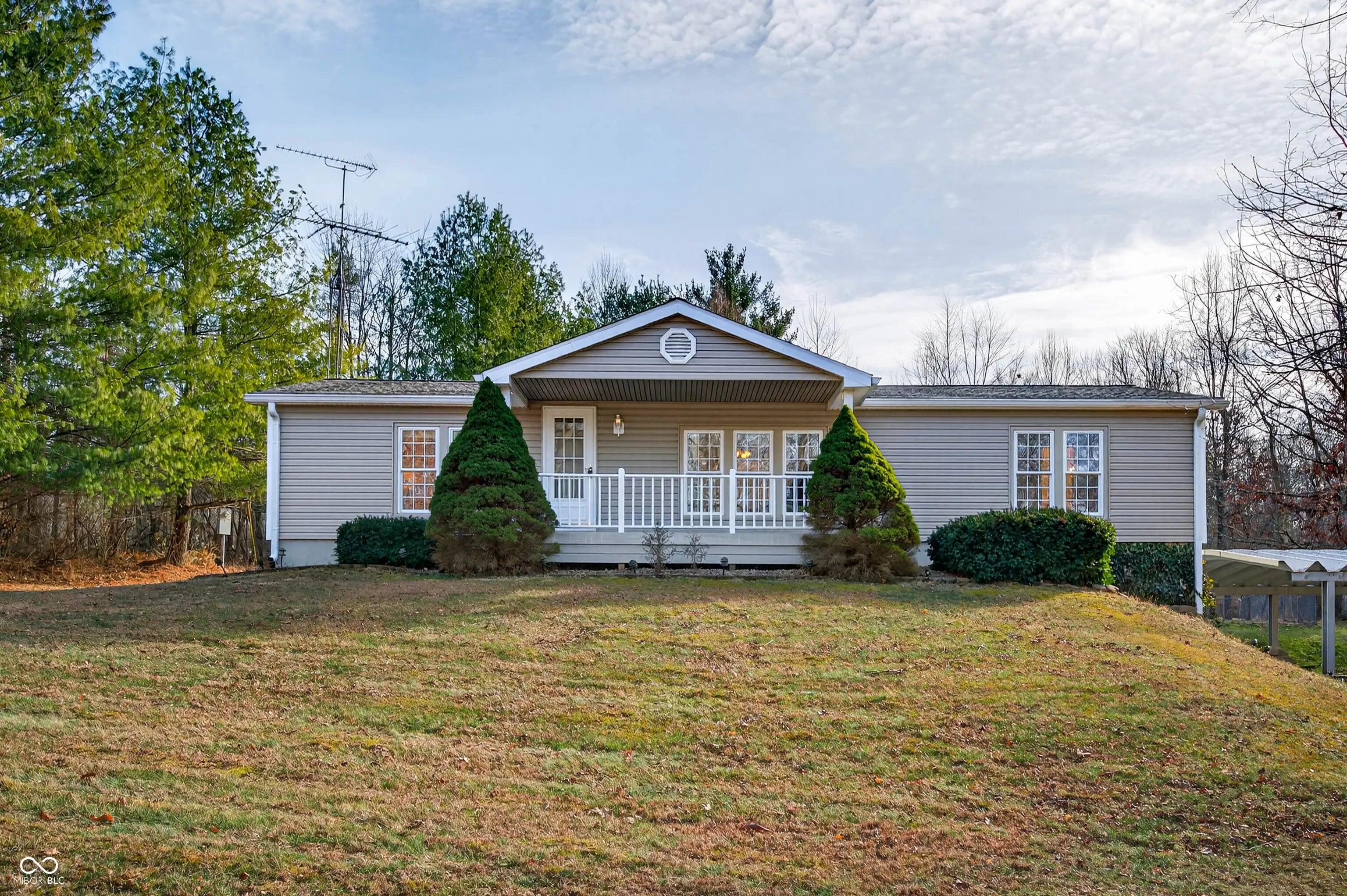 5824 S Poplar Grove Road, Columbus