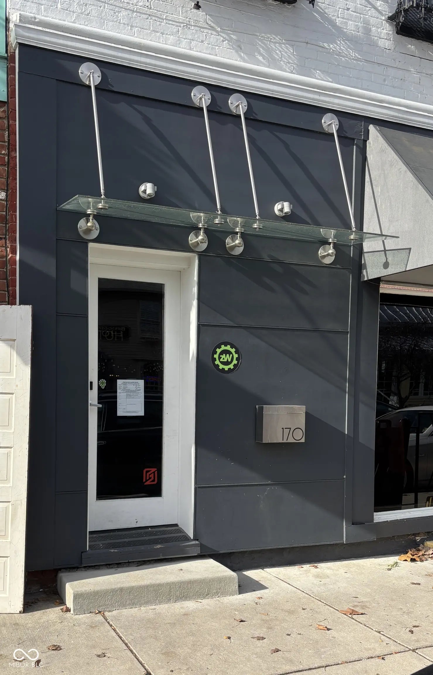 170 S Main Street, Zionsville