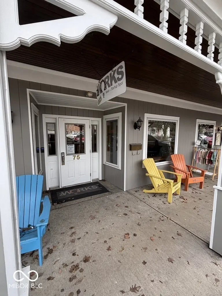 75 E Pine Street, Zionsville