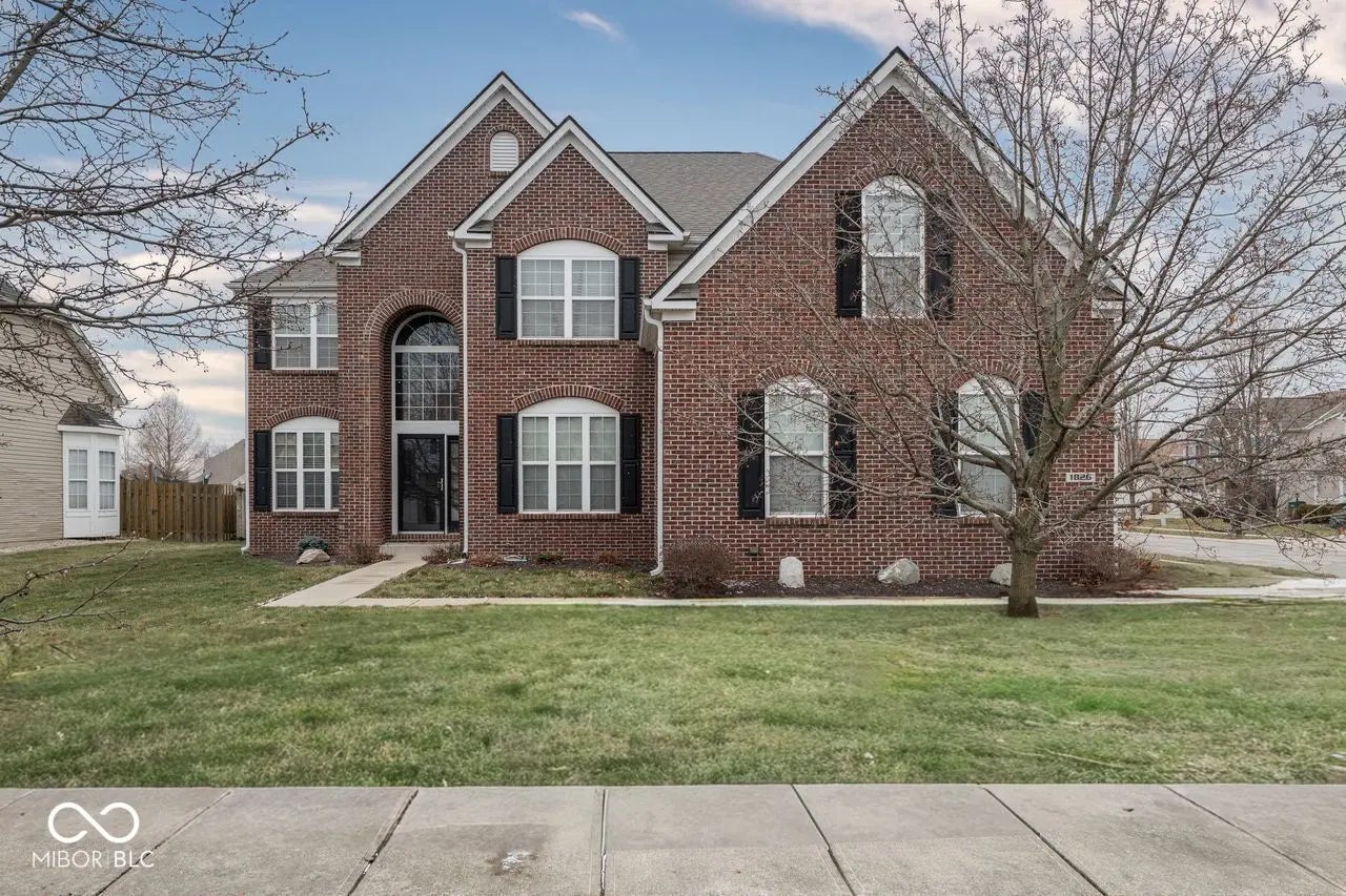 1826 Ballyganner Drive, Avon